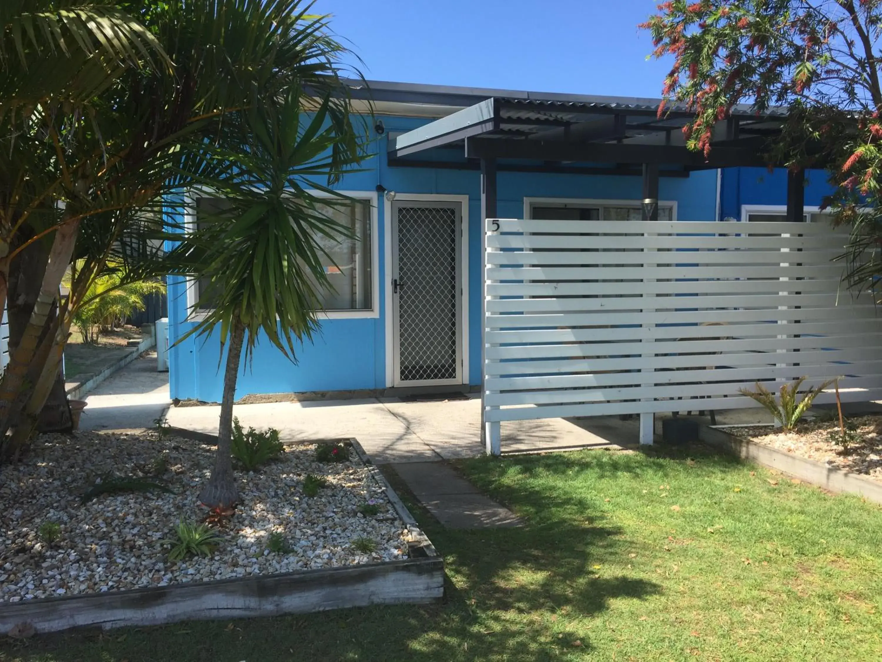 Budget Two-Bedroom Apartment (Pet Friendly) in Clarence Head Caravan Park Budget Two-Bedroom Apartment (Pet Friendly) in Clarence Head Caravan Park