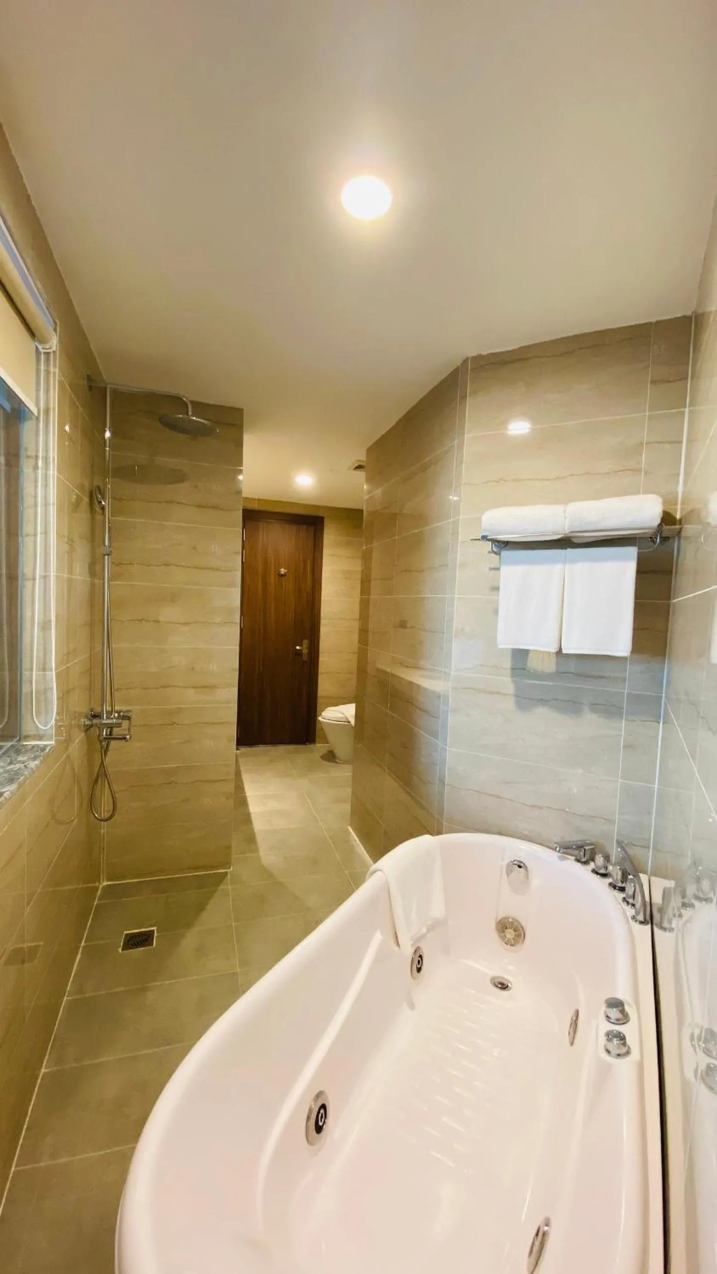 Hot Tub in Mường Thanh Holiday Suối Mơ Hạ Long