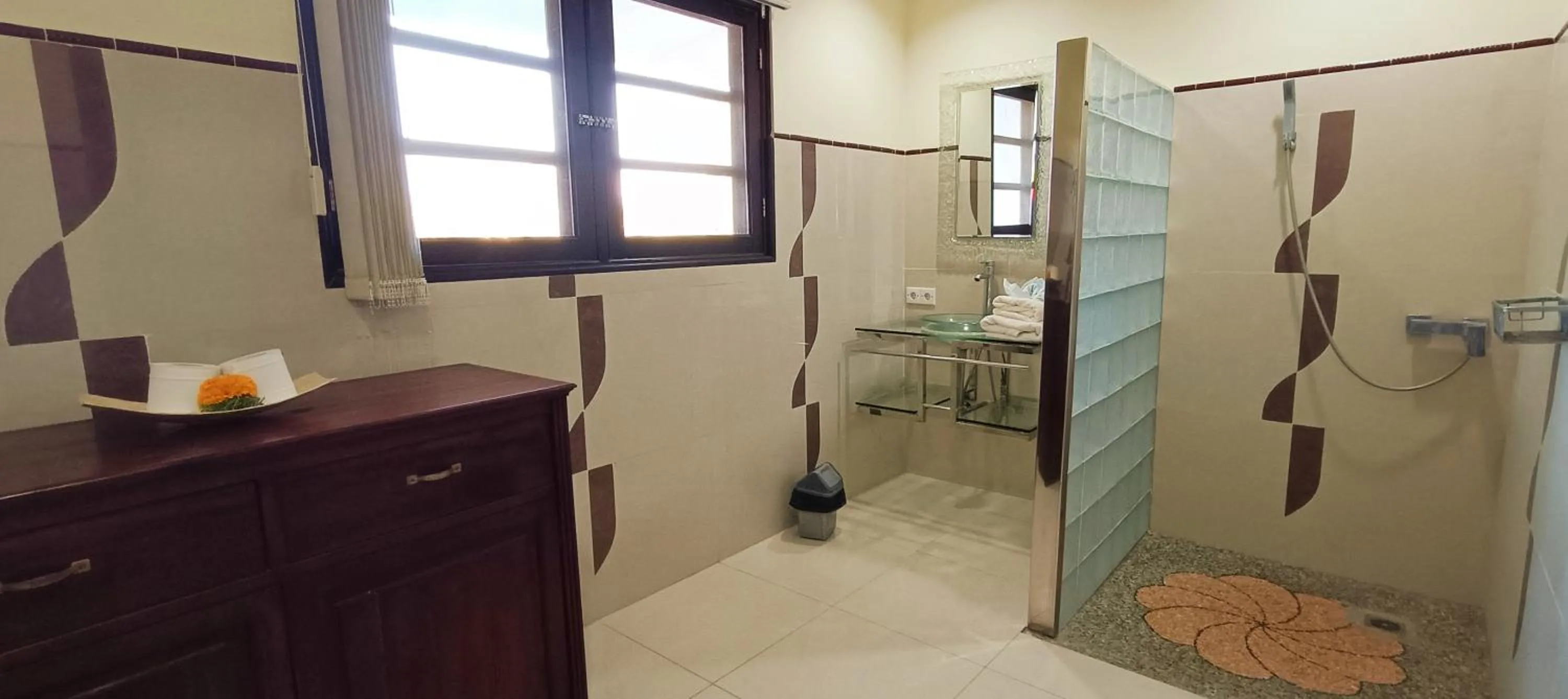 Bathroom in Villa Lilly Sea View Private Pool