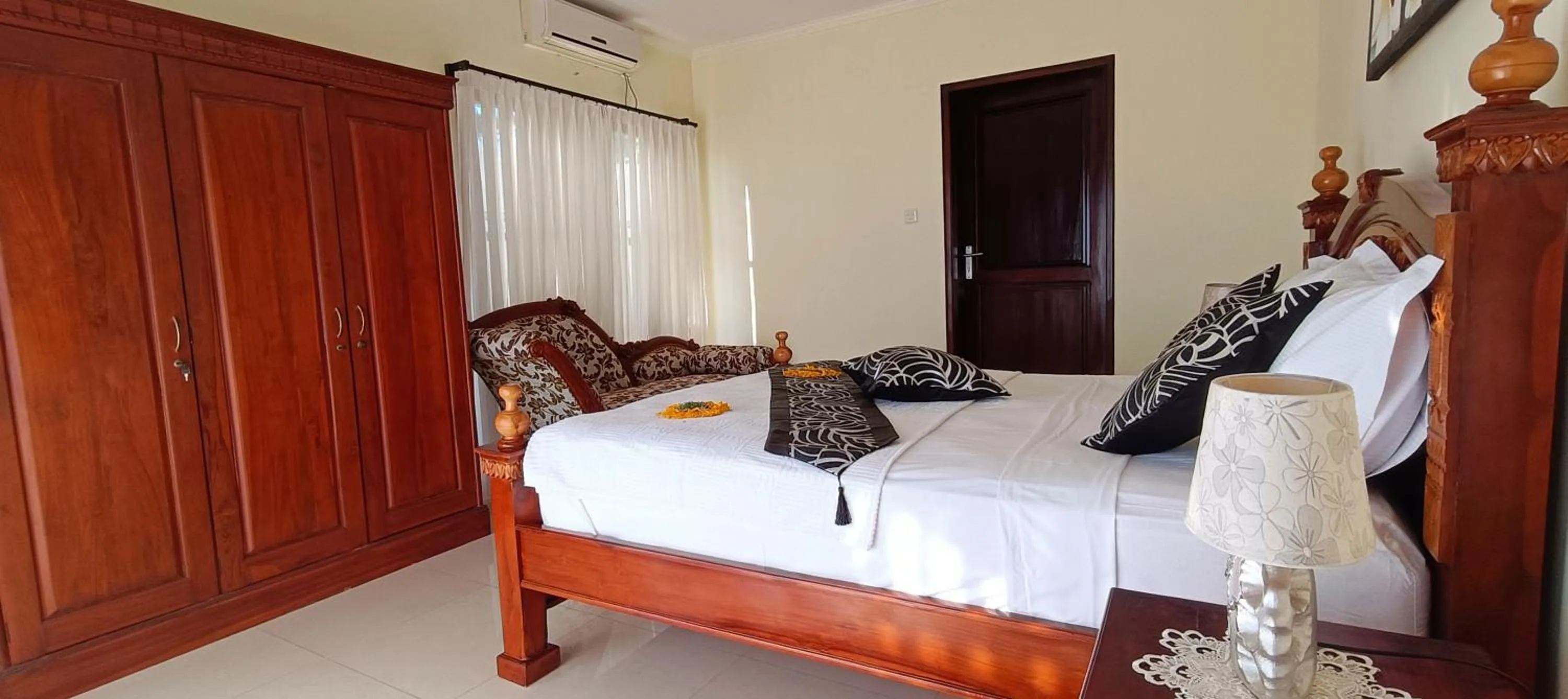 Bedroom, Bed in Villa Lilly Sea View Private Pool