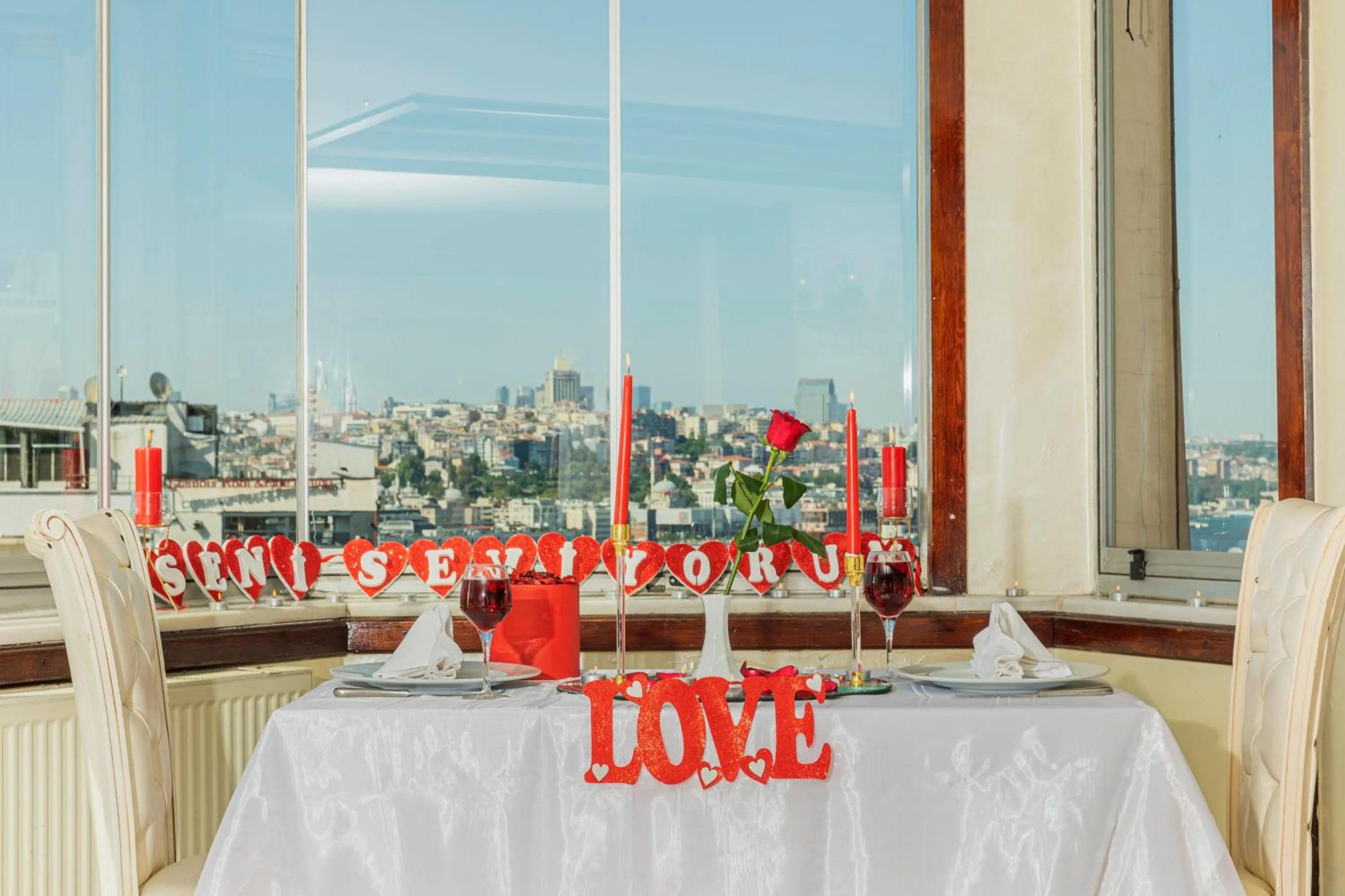 Restaurant/places to eat in Hotel Ipek Palas