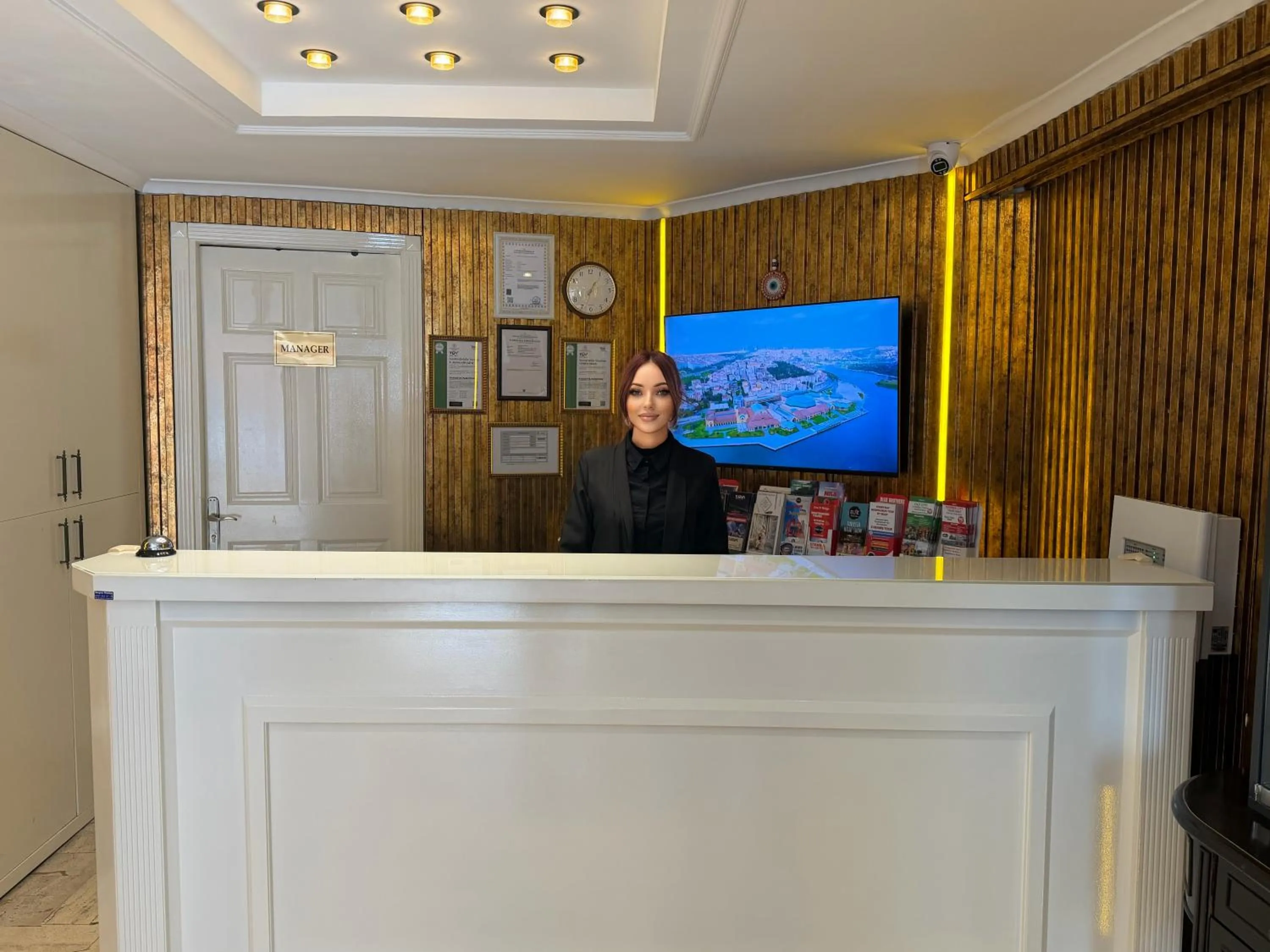 Lobby or reception in Ayasofya Hotel - Special Class