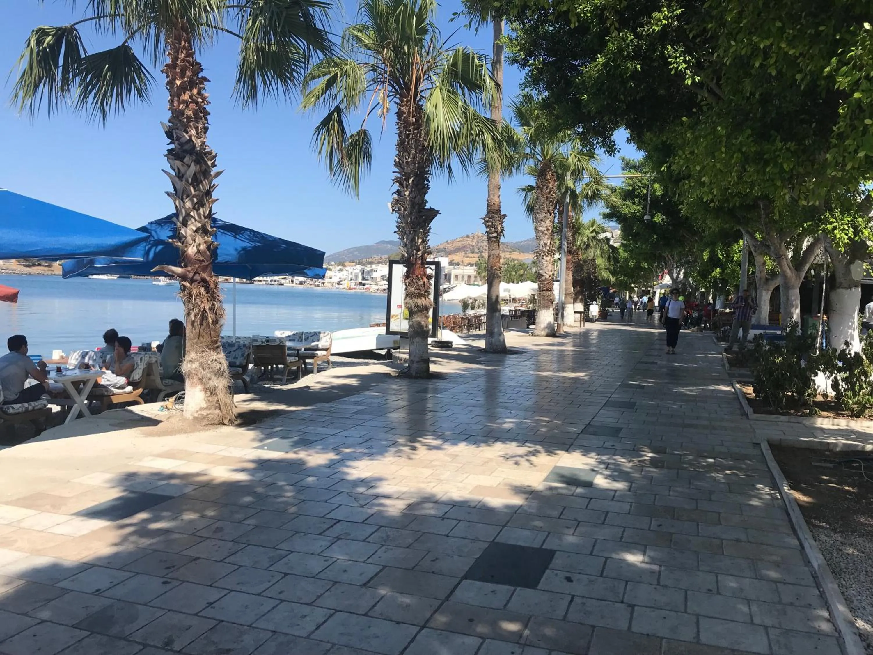 Evening entertainment in Merhaba Pansiyon