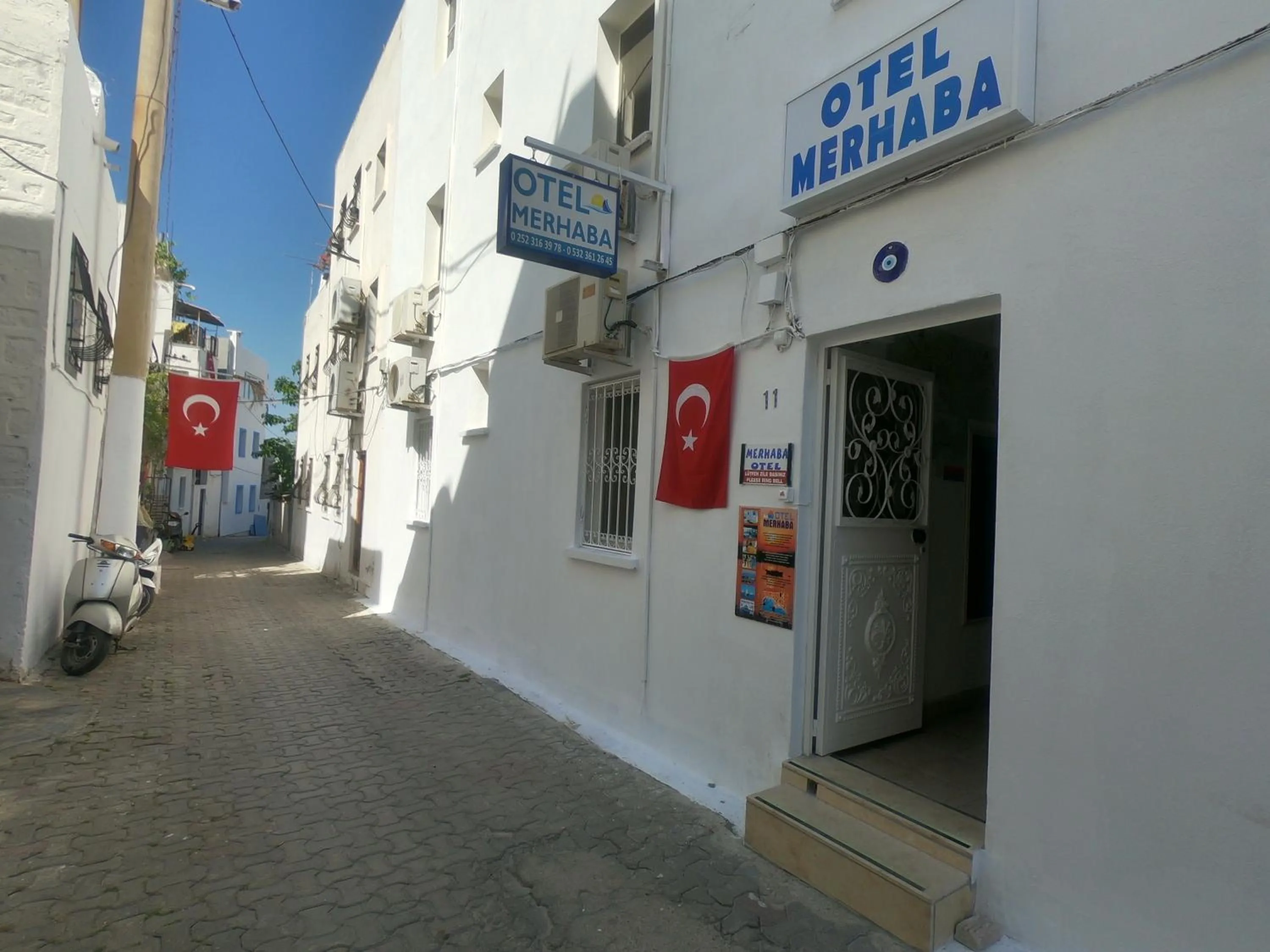 Facade/entrance in Merhaba Pansiyon