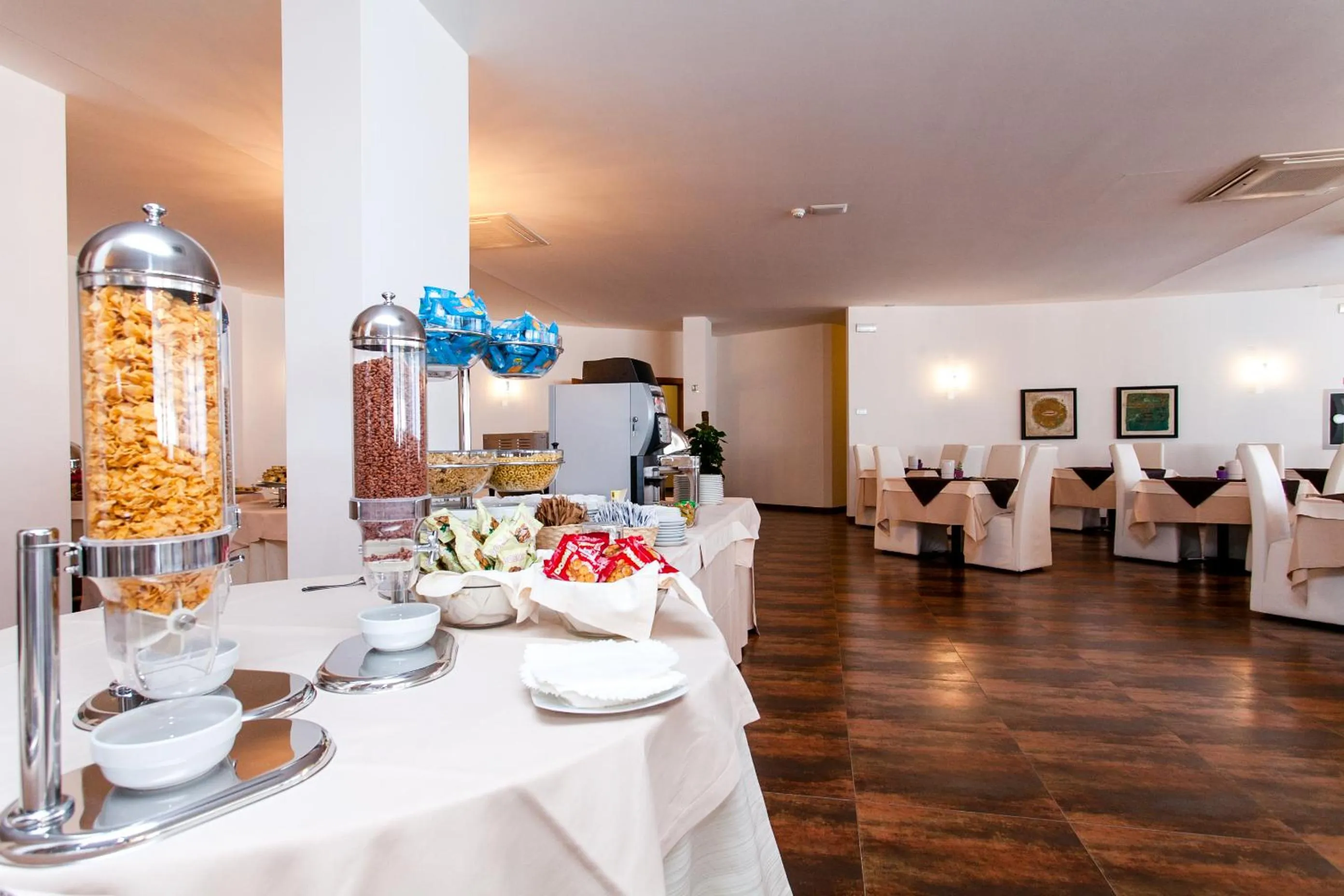 Restaurant/places to eat in Hotel Scialì