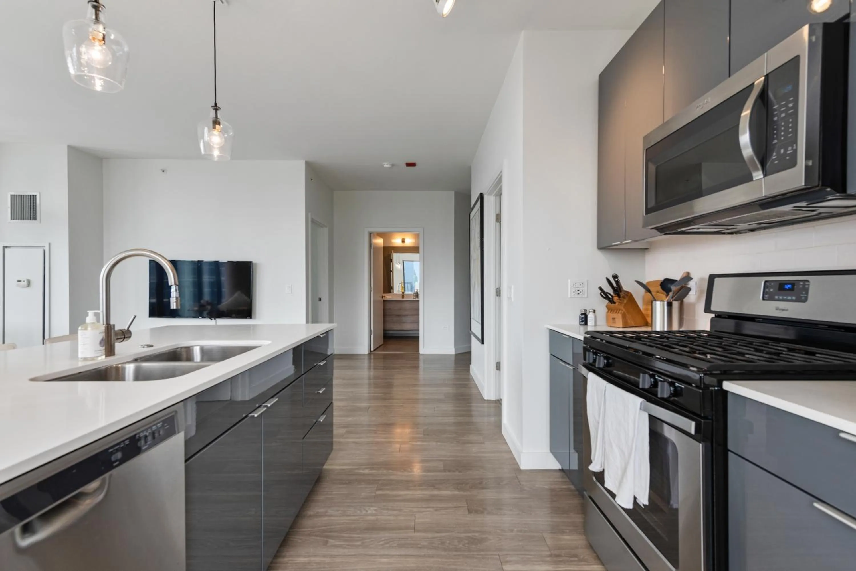 Kitchen or kitchenette in Aurelien Spacious Apartments in the Heart of Gold Coast