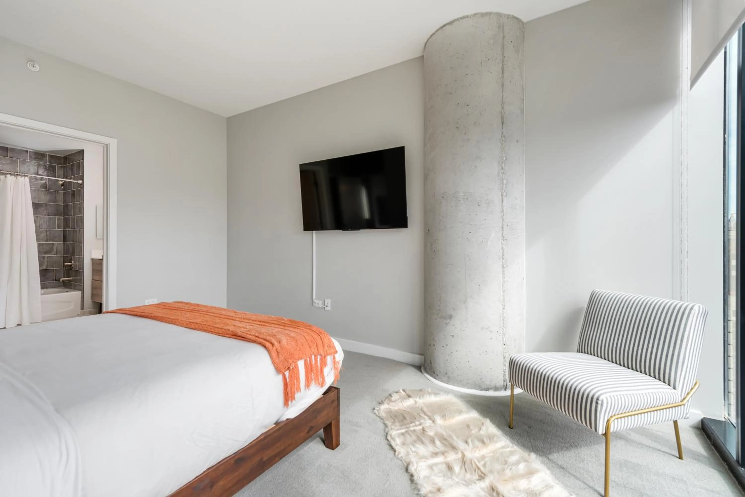 Bedroom, Bed in Aurelien Spacious Apartments in the Heart of Gold Coast