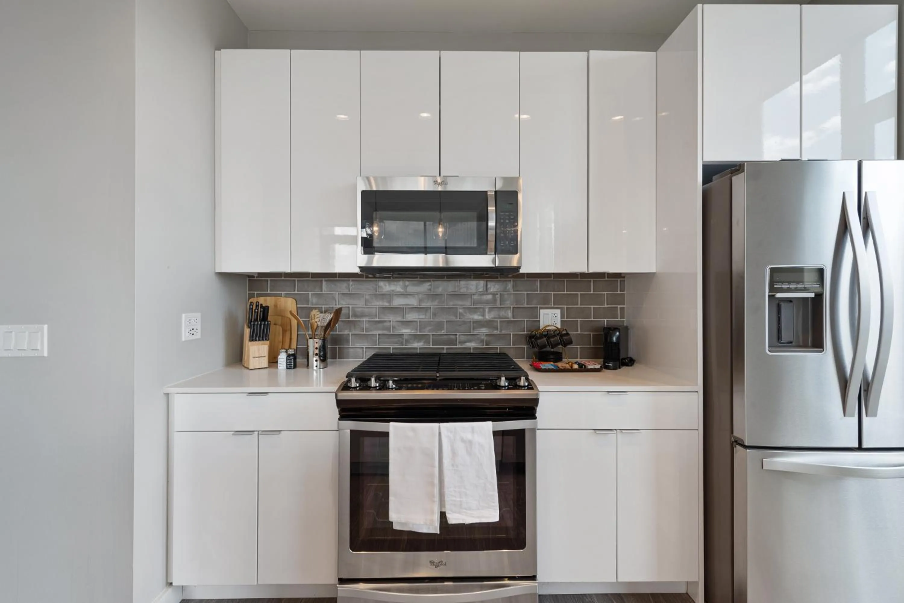 Kitchen or kitchenette in Aurelien Spacious Apartments in the Heart of Gold Coast