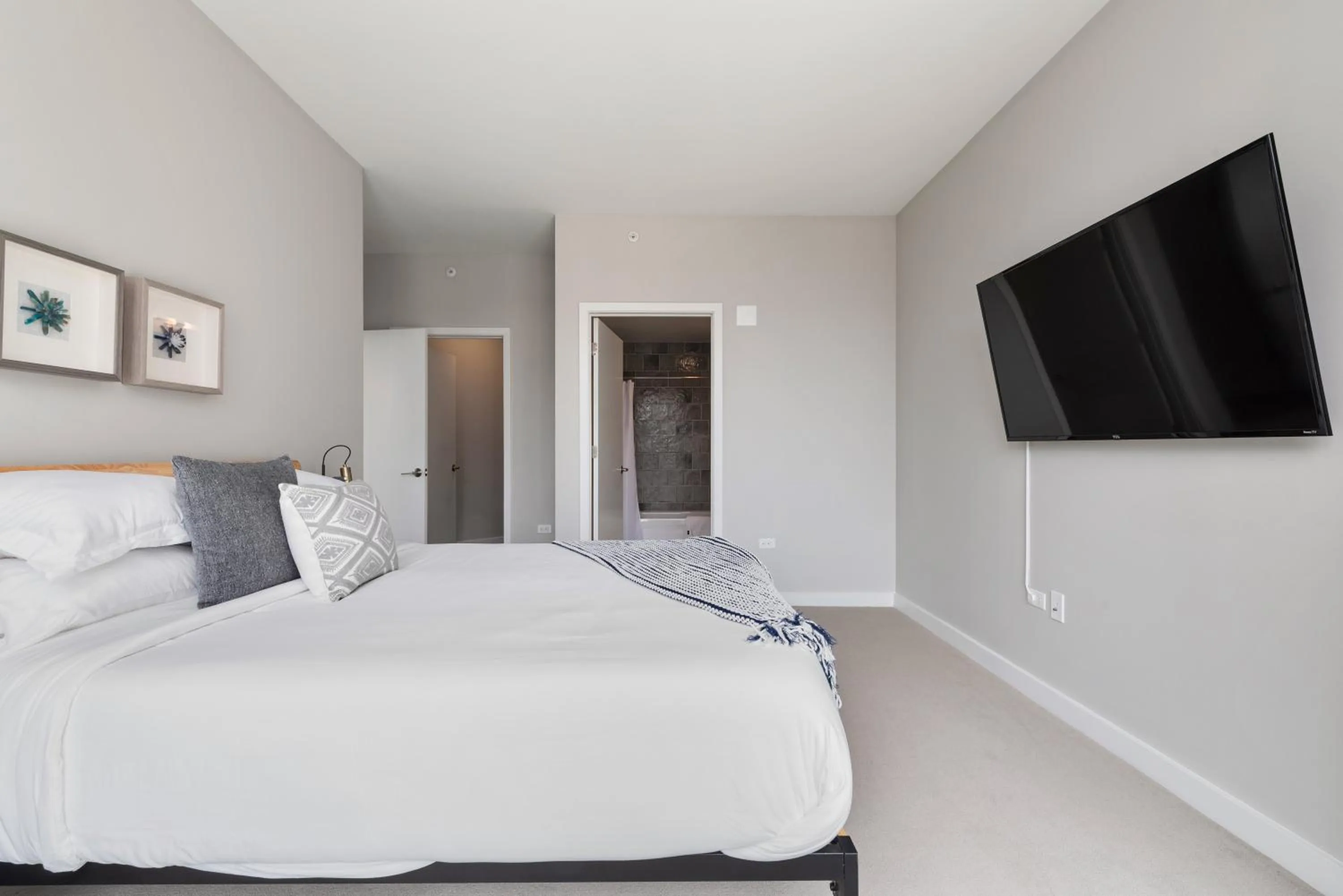 Bedroom, Bed in Aurelien Spacious Apartments in the Heart of Gold Coast