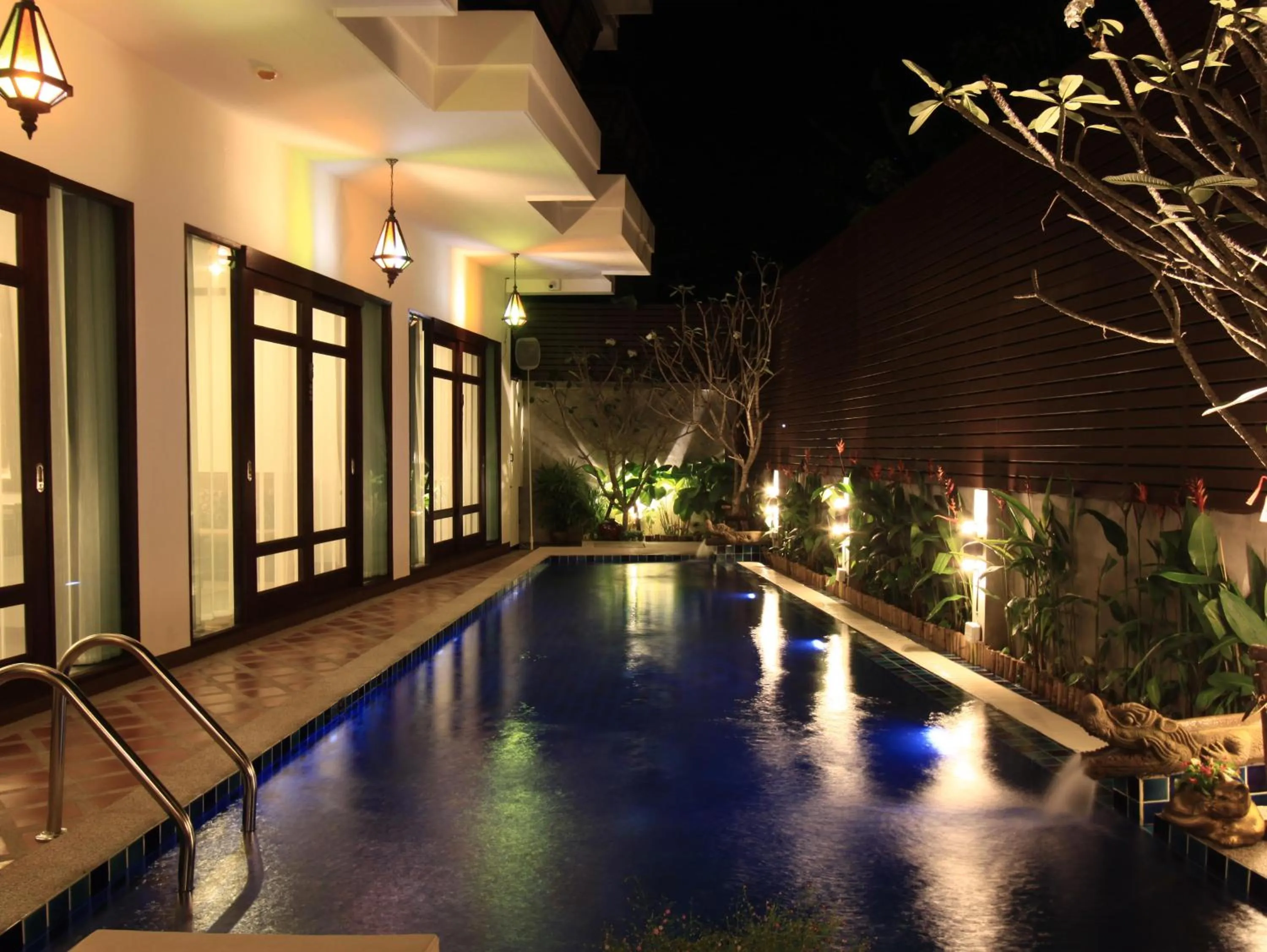 Swimming pool in Baan Ratchiangsaen