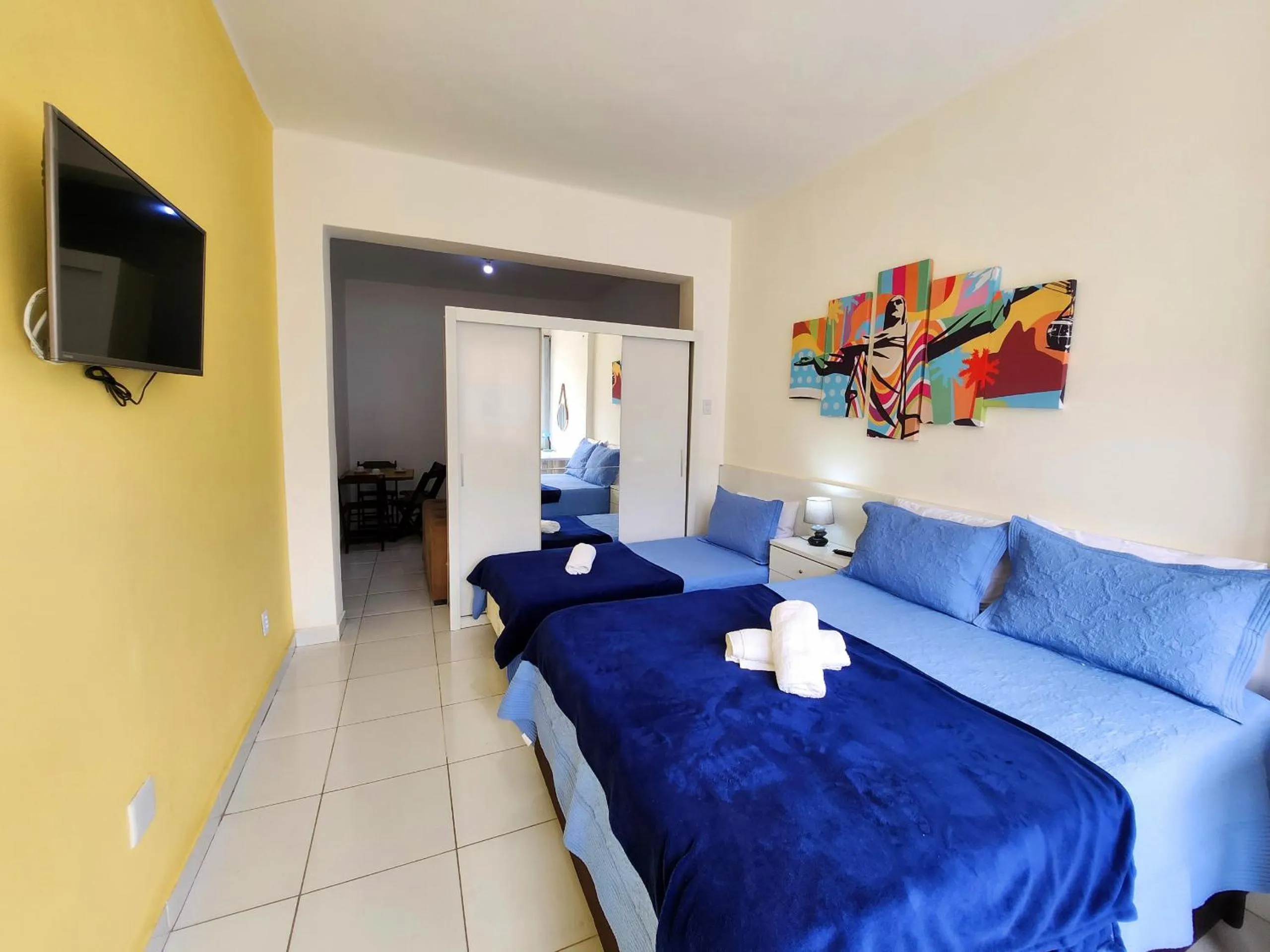 Bed in Q&Sala na Praia para 5 Pessoas