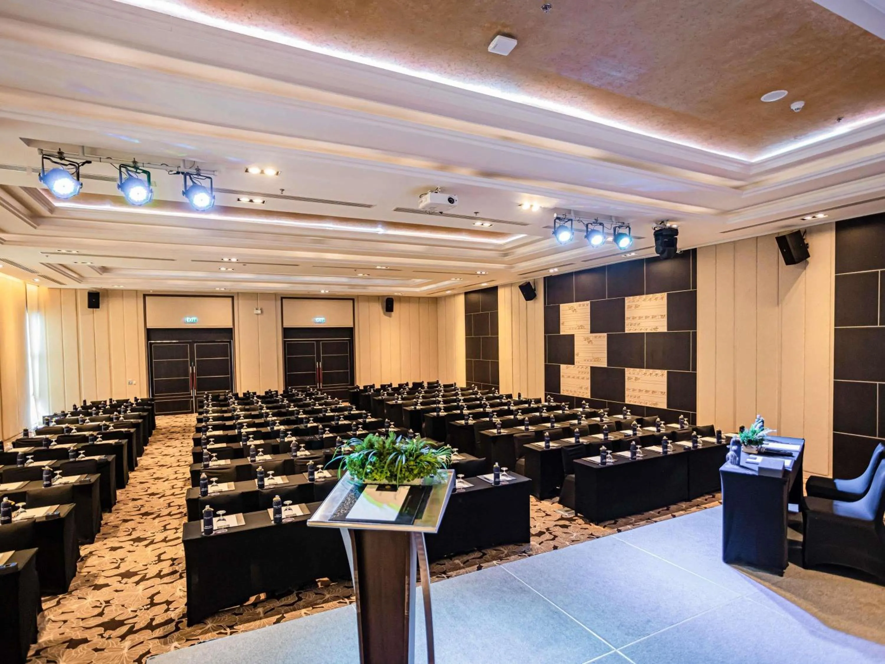 Meeting/conference room in Grand Mercure Phuket Patong