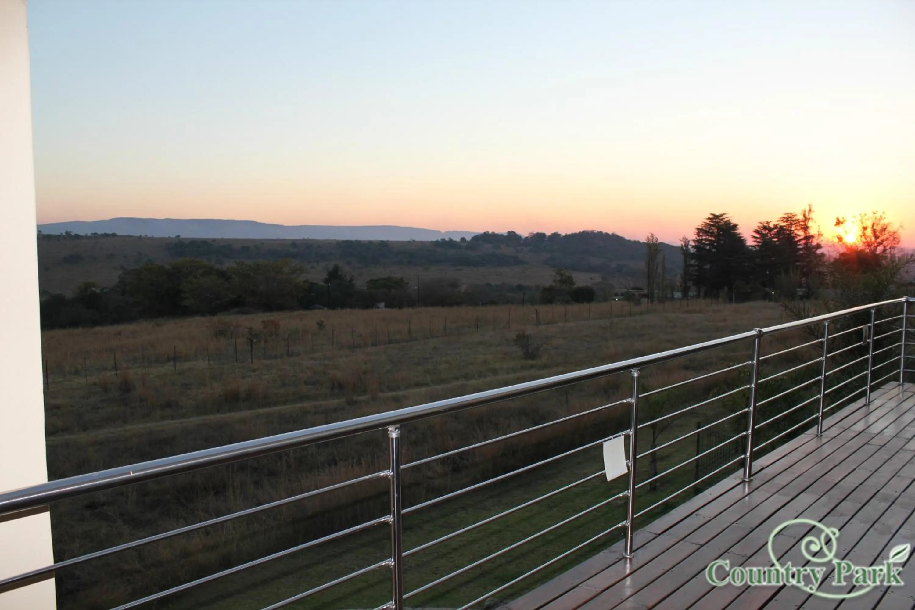 Mountain view in Country Park Guest House - Muldersdrift
