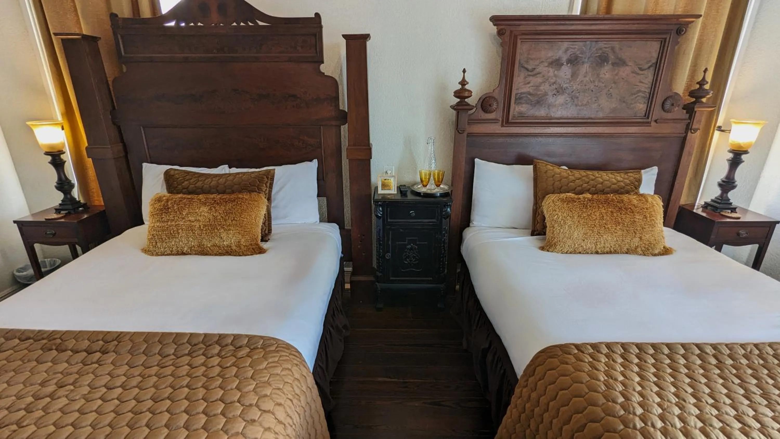 Bed in The 1890 Freeman House