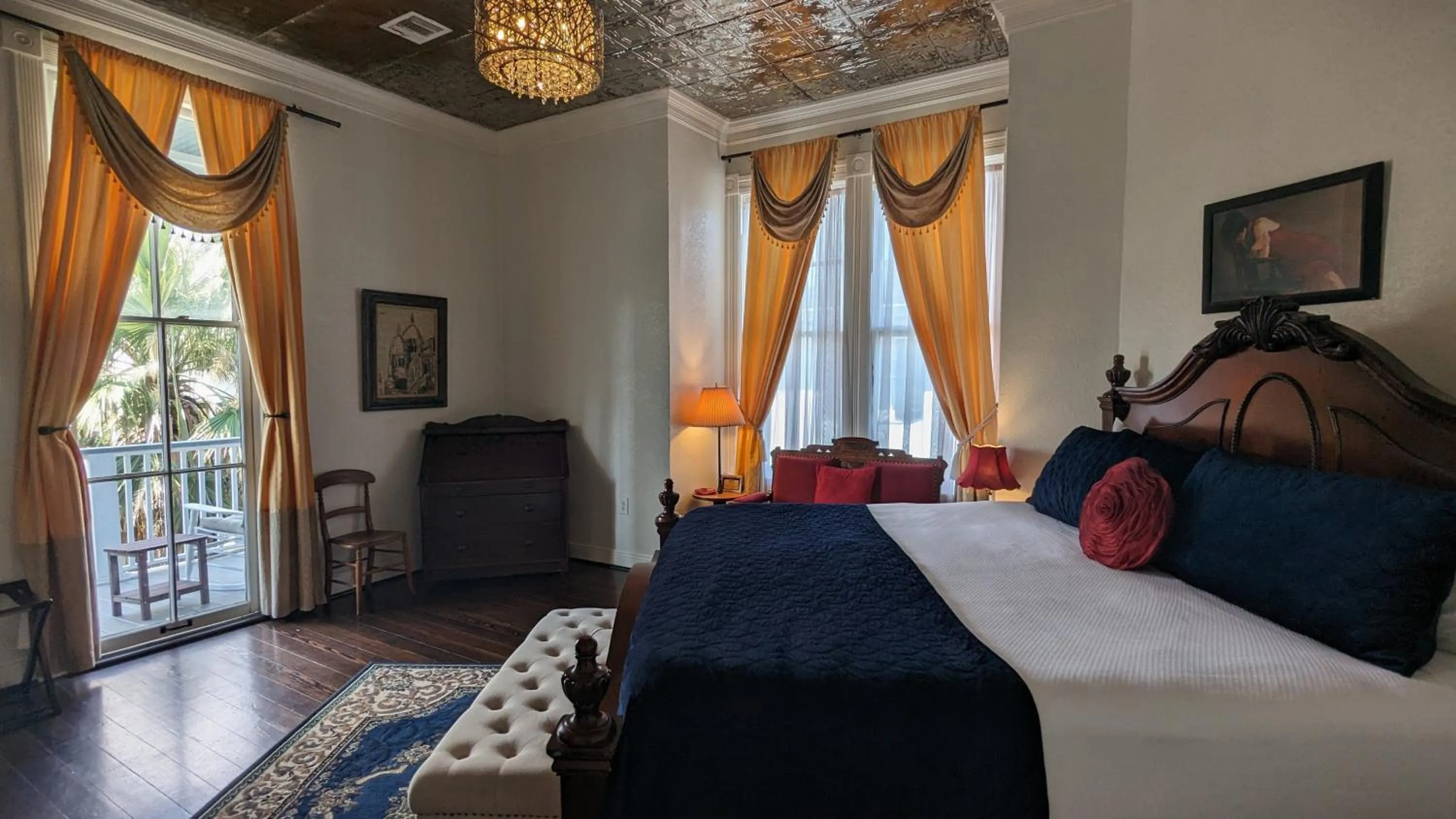 Bedroom, Bed in The 1890 Freeman House