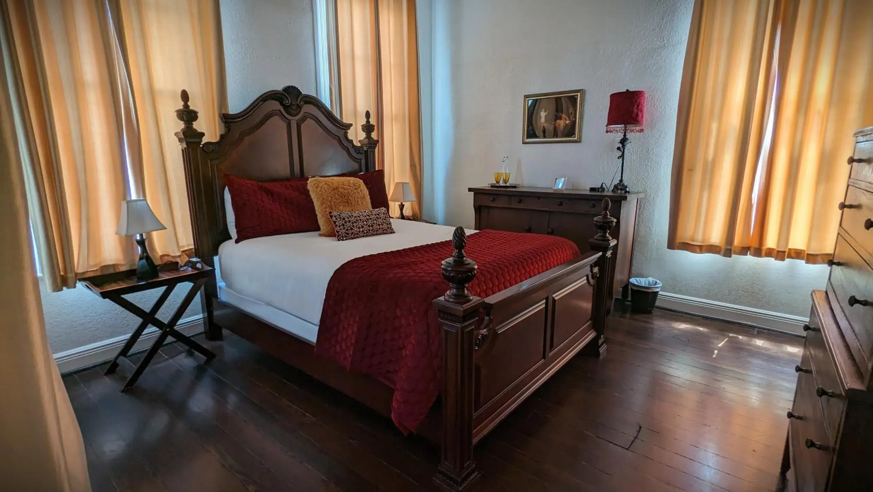 Queen Room in The 1890 Freeman House Queen Room in The 1890 Freeman House