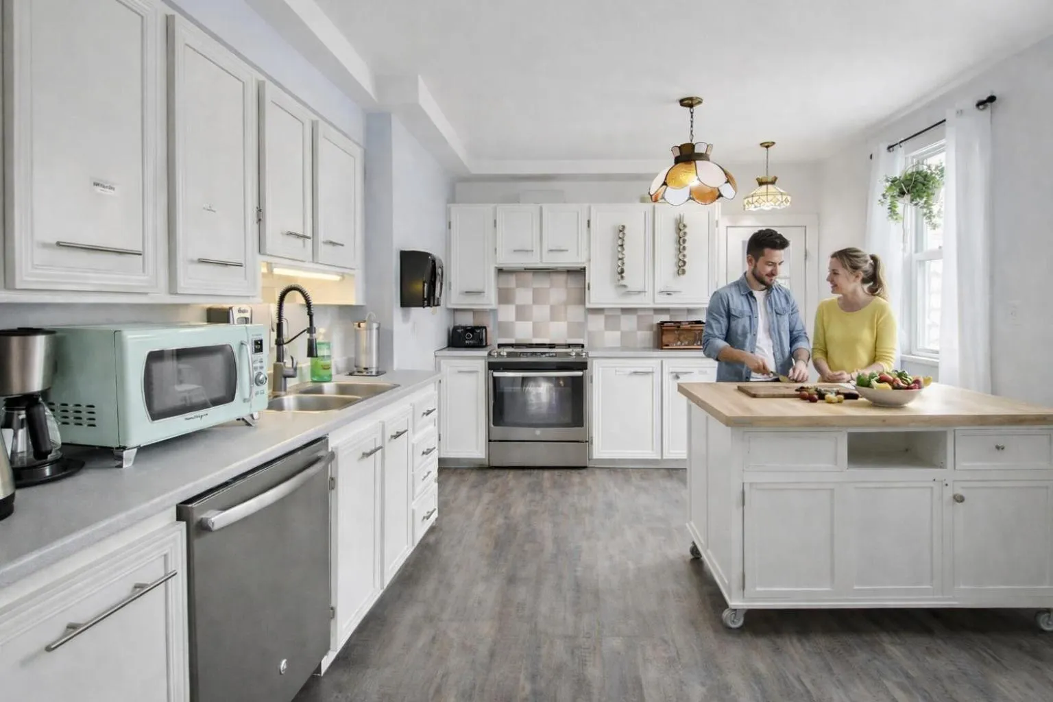 Kitchen or kitchenette in Auberge L'Orpailleur