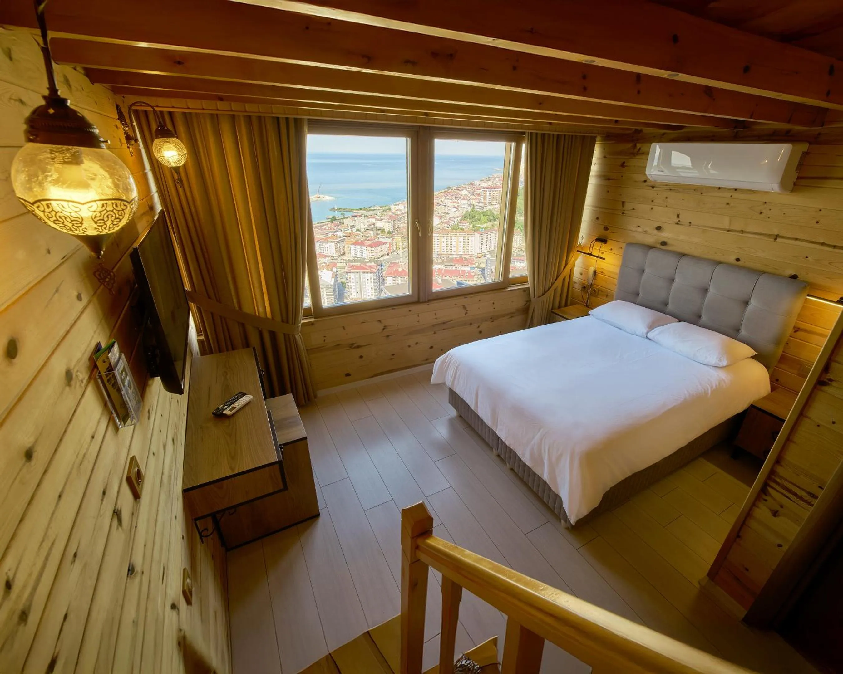 Bed in Sarı Köşk Hotel