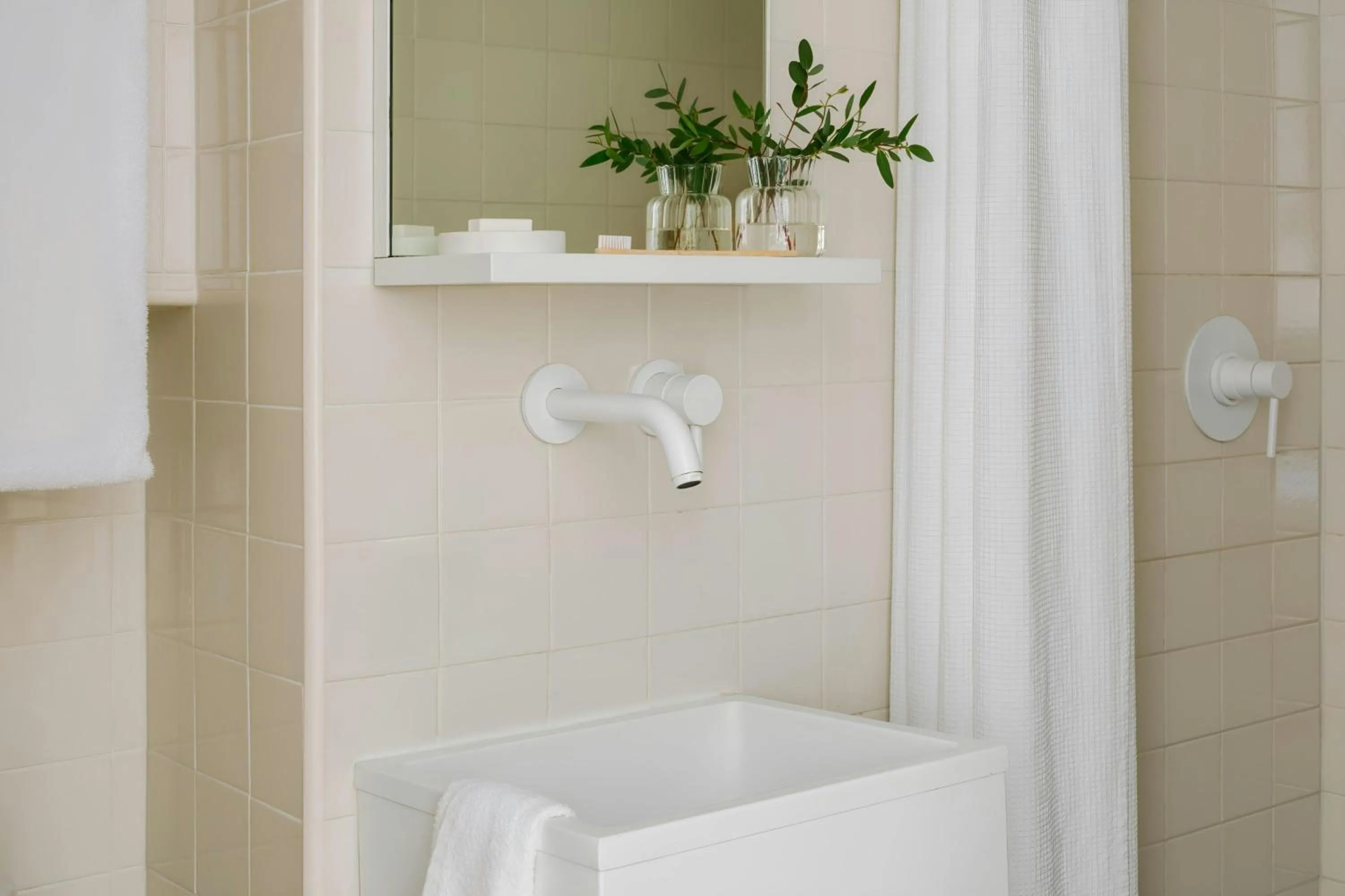 Bathroom in The Industrialist Hotel Gowanus Brooklyn, Sonder by Marriott Bonvoy