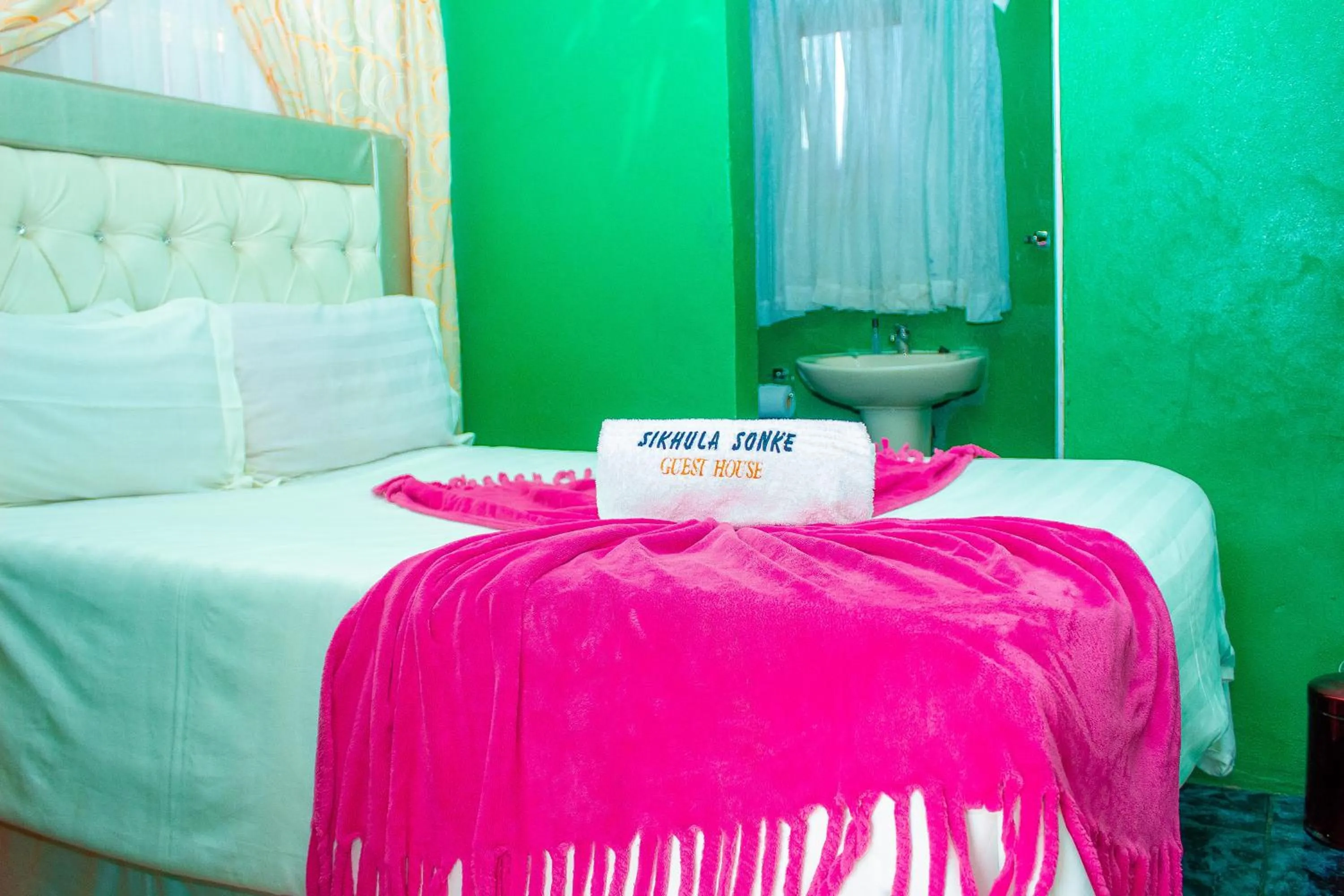 Property building, Bed in Sikhula Sonke Guest House