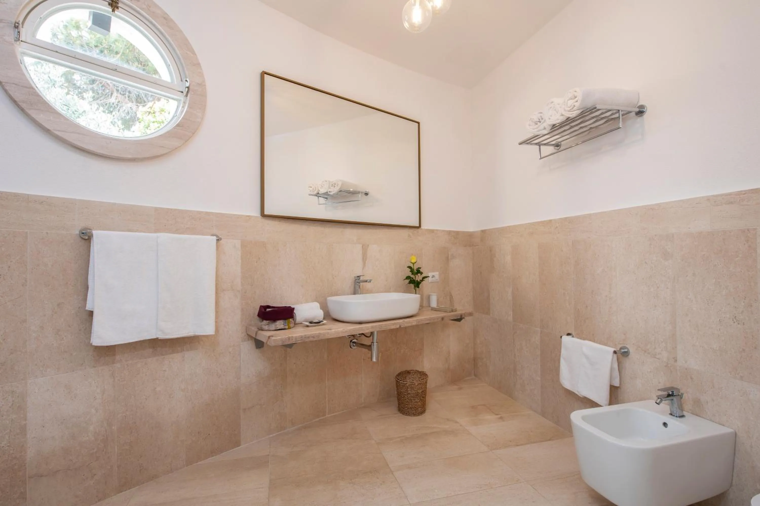 Shower in Villa Escargot Luxury in Costa Rei Beach