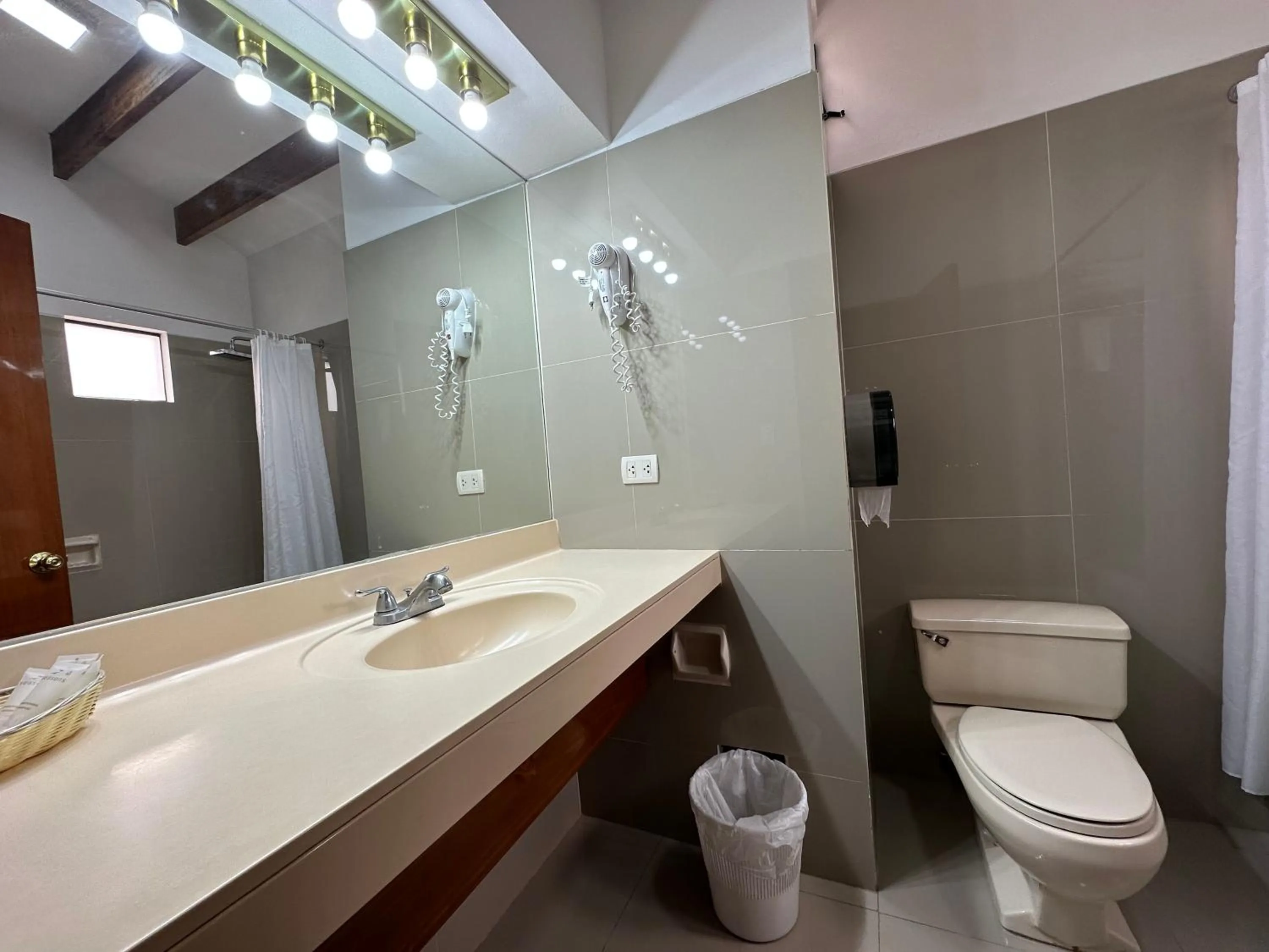 Bathroom in VPX Hoteles Cieneguilla