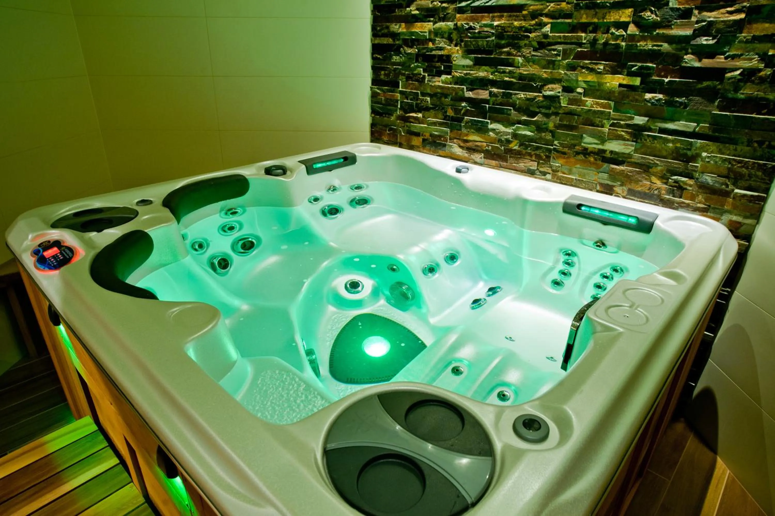 Hot Tub in Apartamenty Rubin