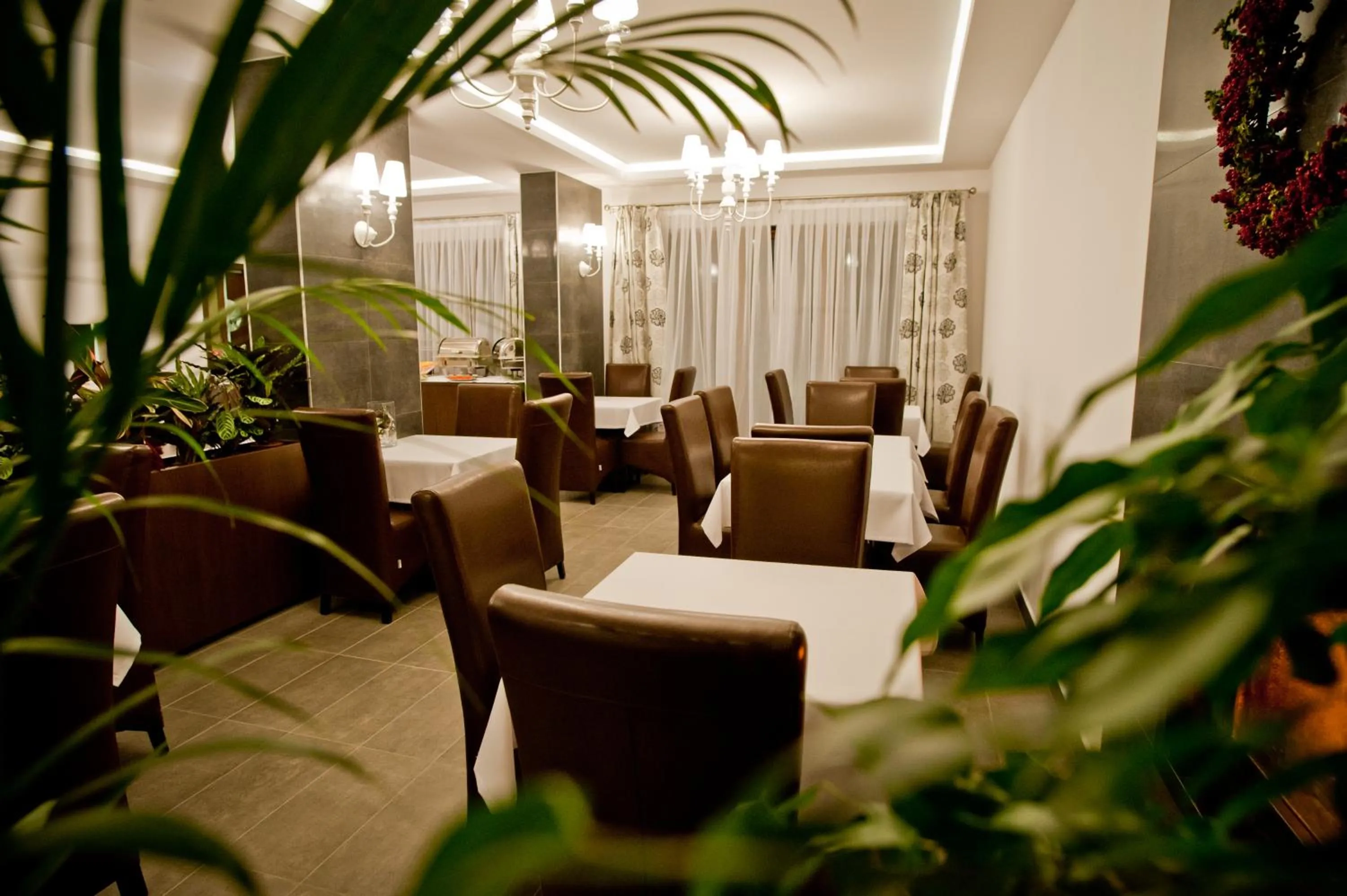 Restaurant/places to eat in Apartamenty Rubin