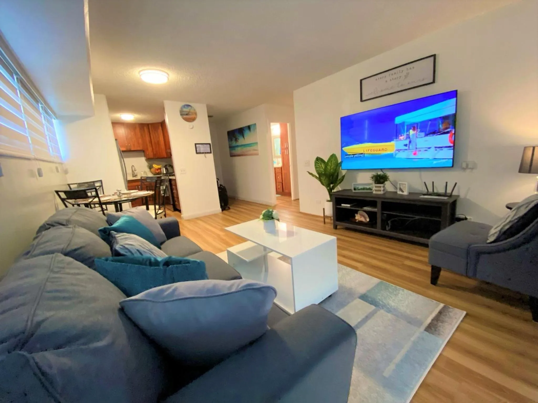 Living room in Cozy 2beds,2baths, free parking at Waikiki Beach