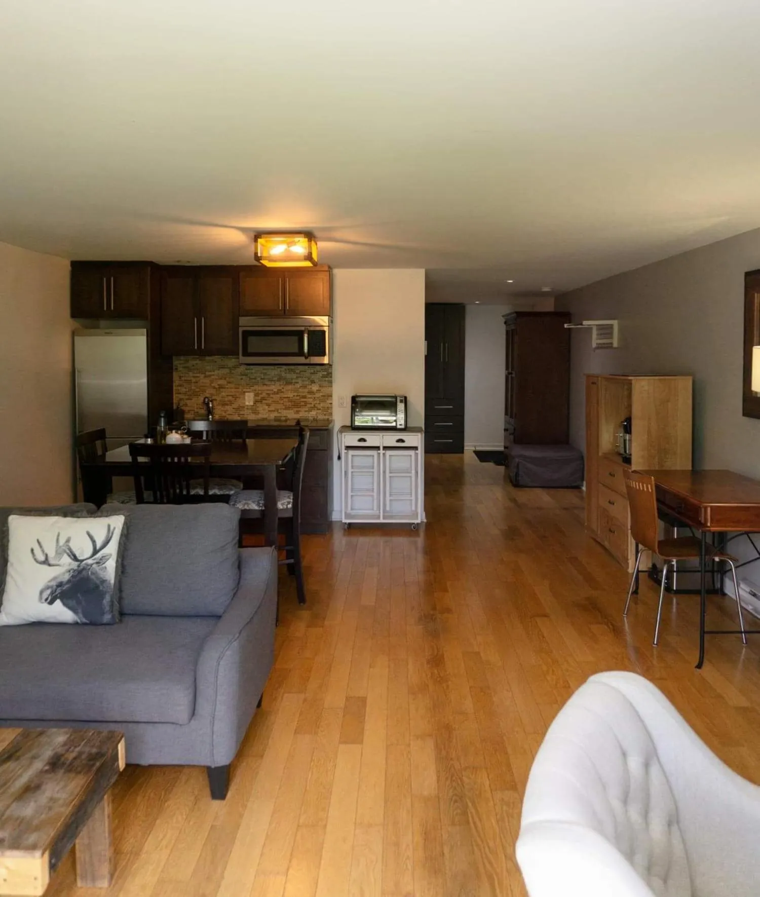 Seating Area in Condo Hotel Au pied du Mont Orford