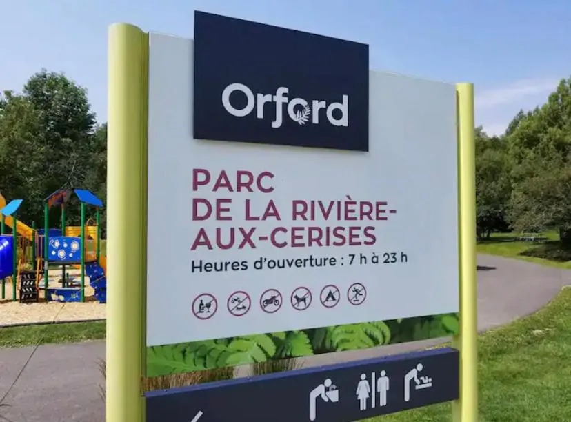 Property Logo/Sign in Condo Hotel Au pied du Mont Orford