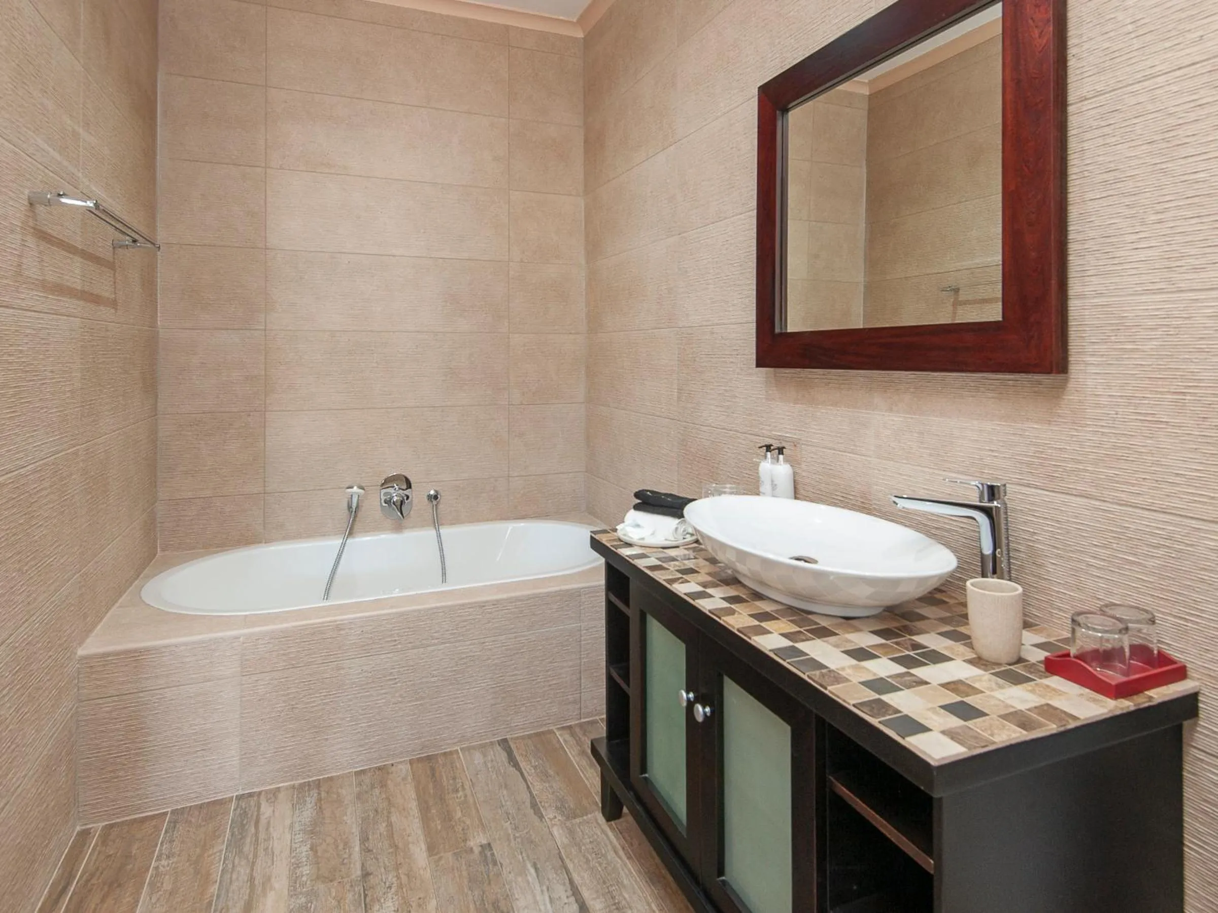 Shower in Villa Venusta Luxury Guesthouse - Solar Power