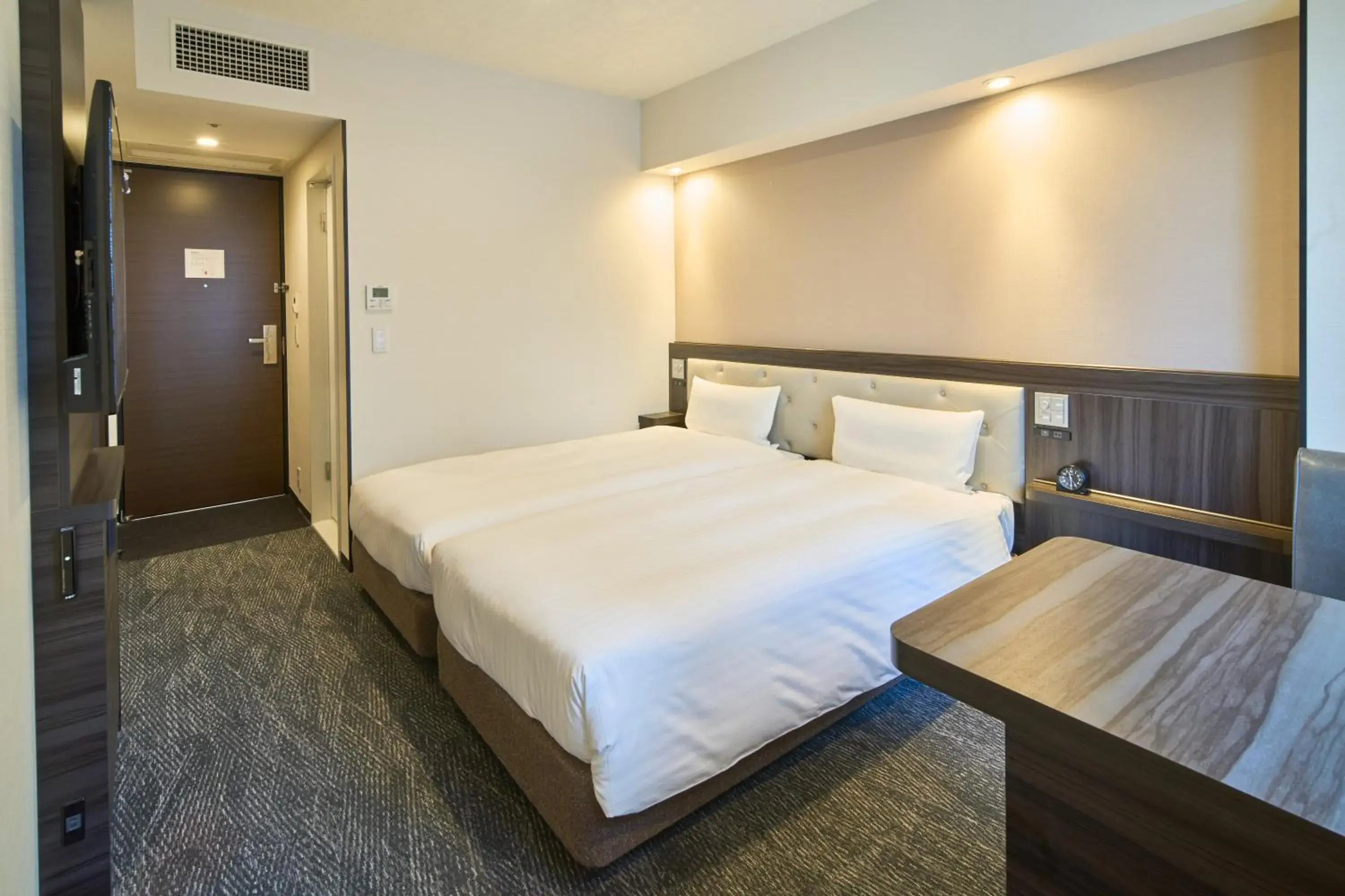 Twin Room - Smoking in Via Inn Umeda Twin Room - Smoking in Via Inn Umeda