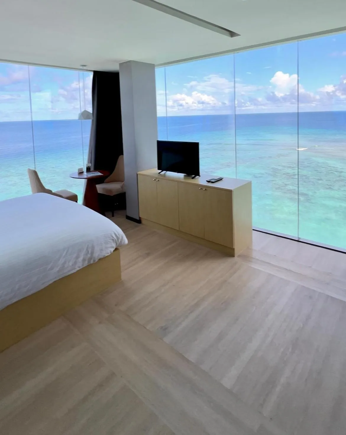 Swarn by Hawks Hotels Kamadhoo Baa Atoll