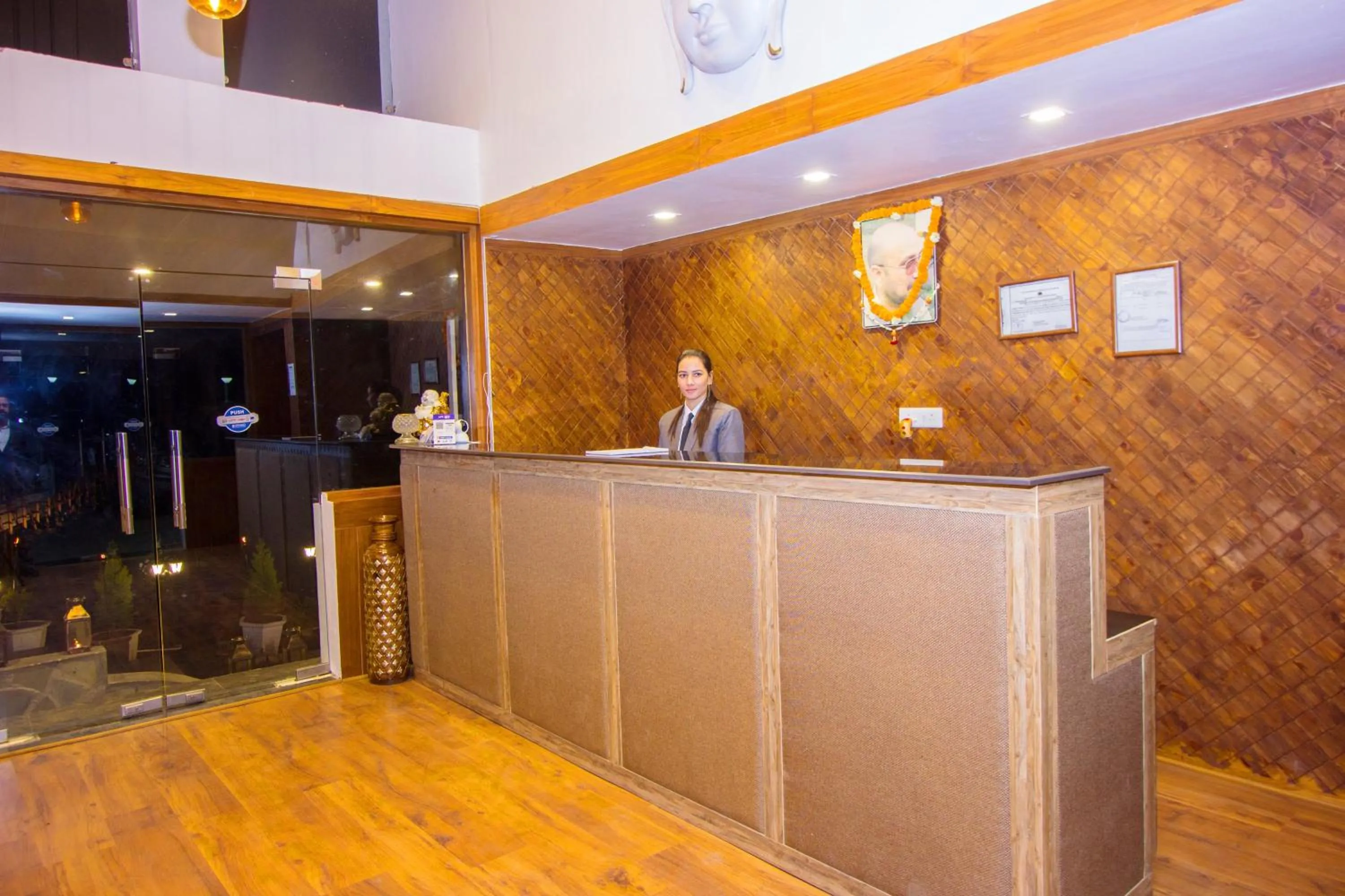 Lobby or reception in PARADISE-The Whitehouse Cafe