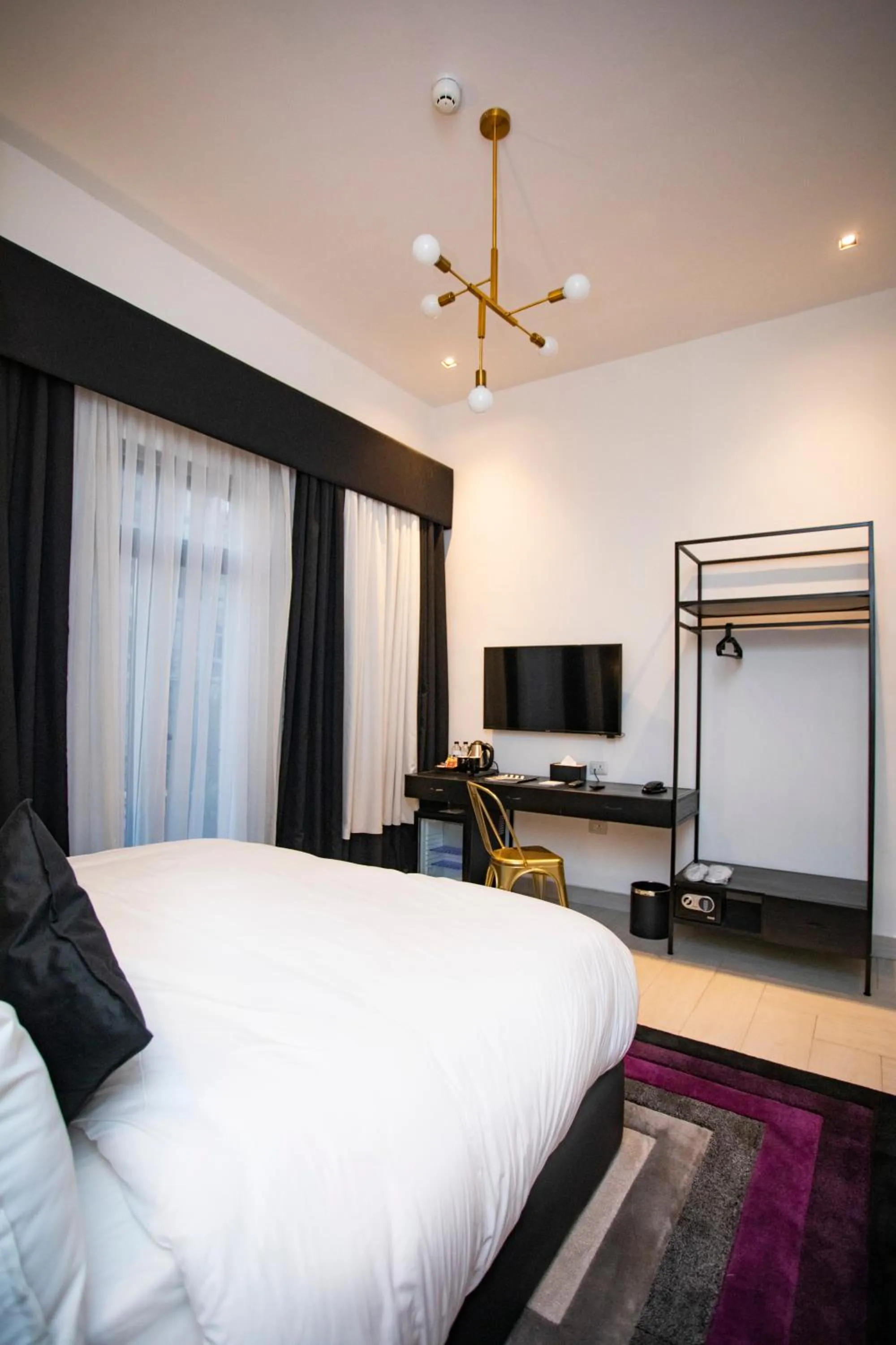 Bedroom, Bed in Hotel Philosophy