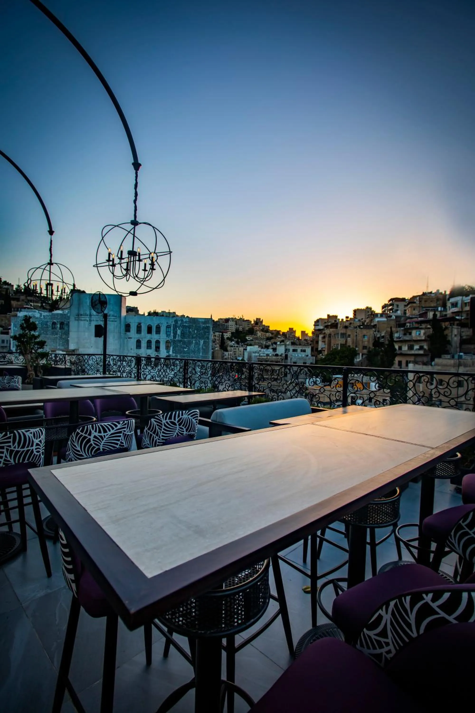 Restaurant/places to eat in Hotel Philosophy