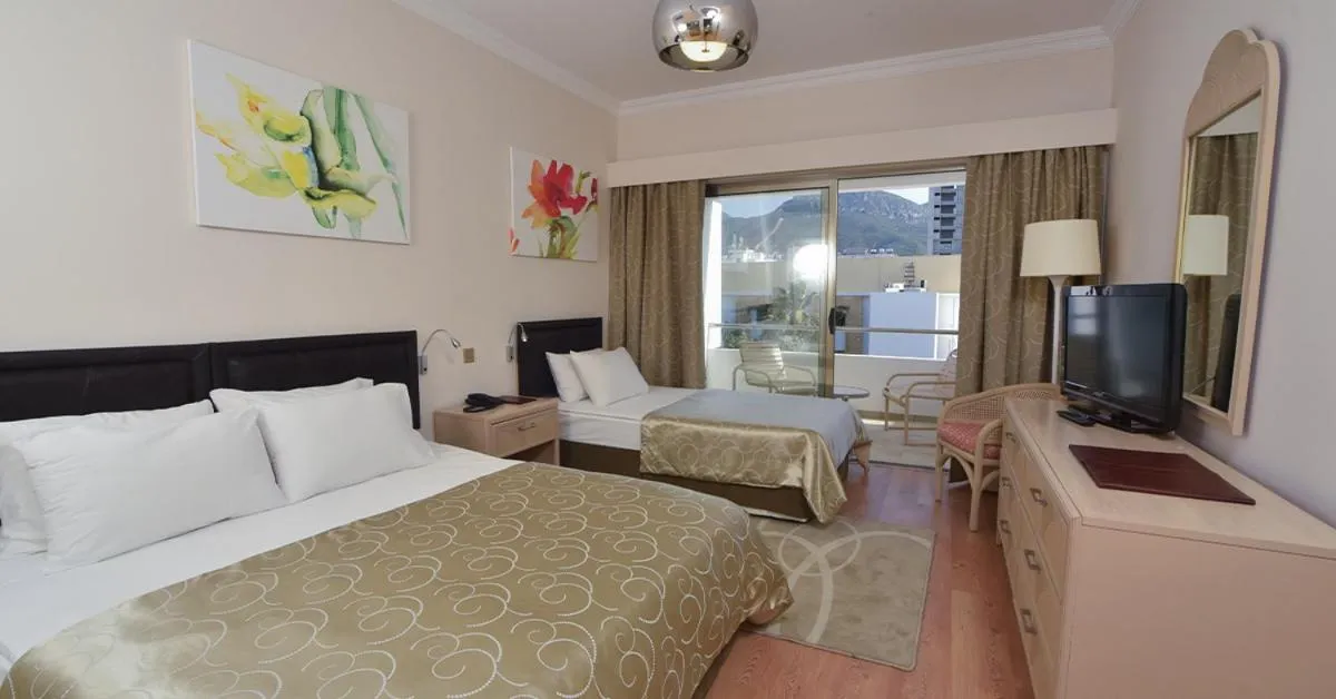 Bedroom, Bed in Jasmine Court Hotel & Casino