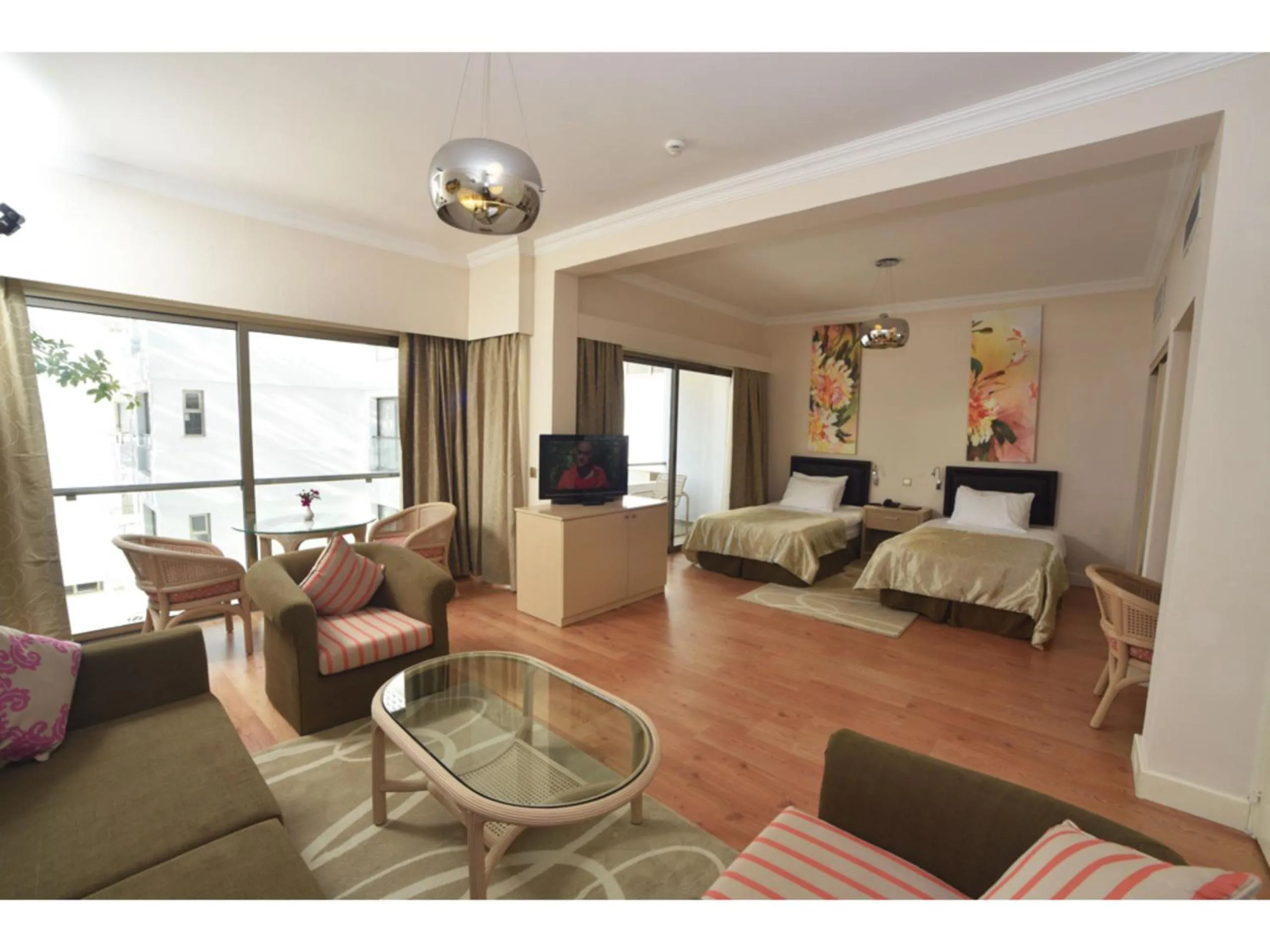 Photo of the whole room, Bed in Jasmine Court Hotel & Casino