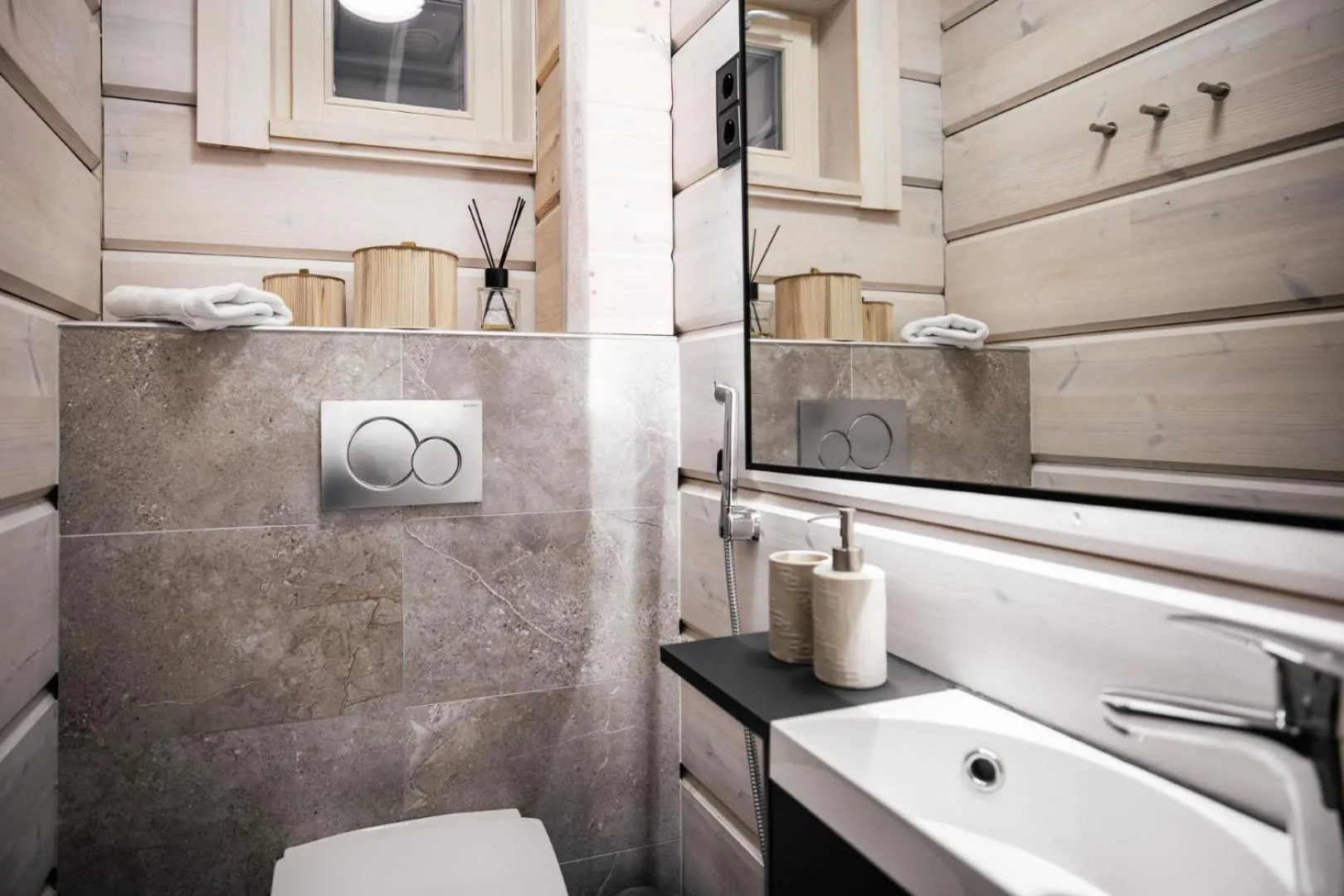 Santa's Luxury Apartment 2, Santa Claus Village