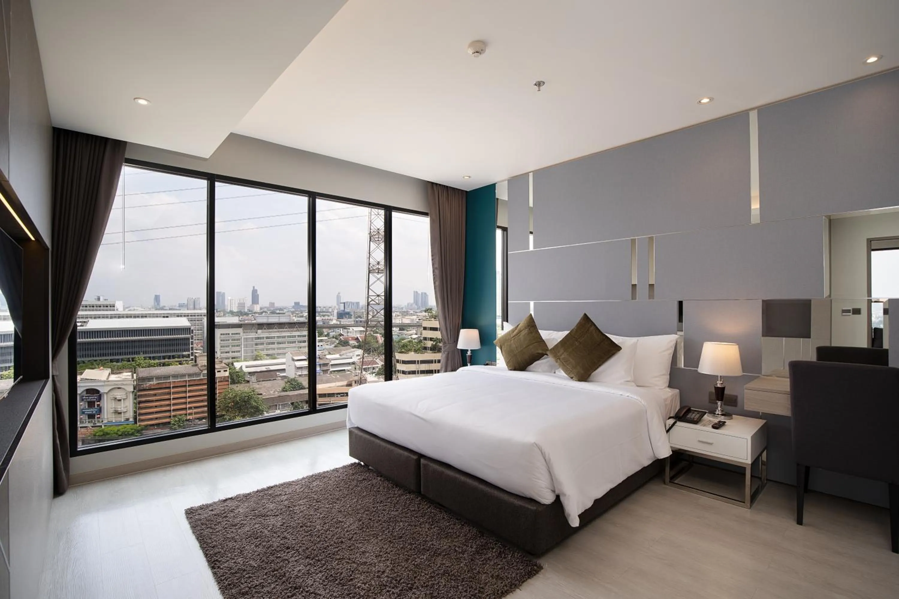 Bedroom, Bed in Thaya Hotel Bangkok