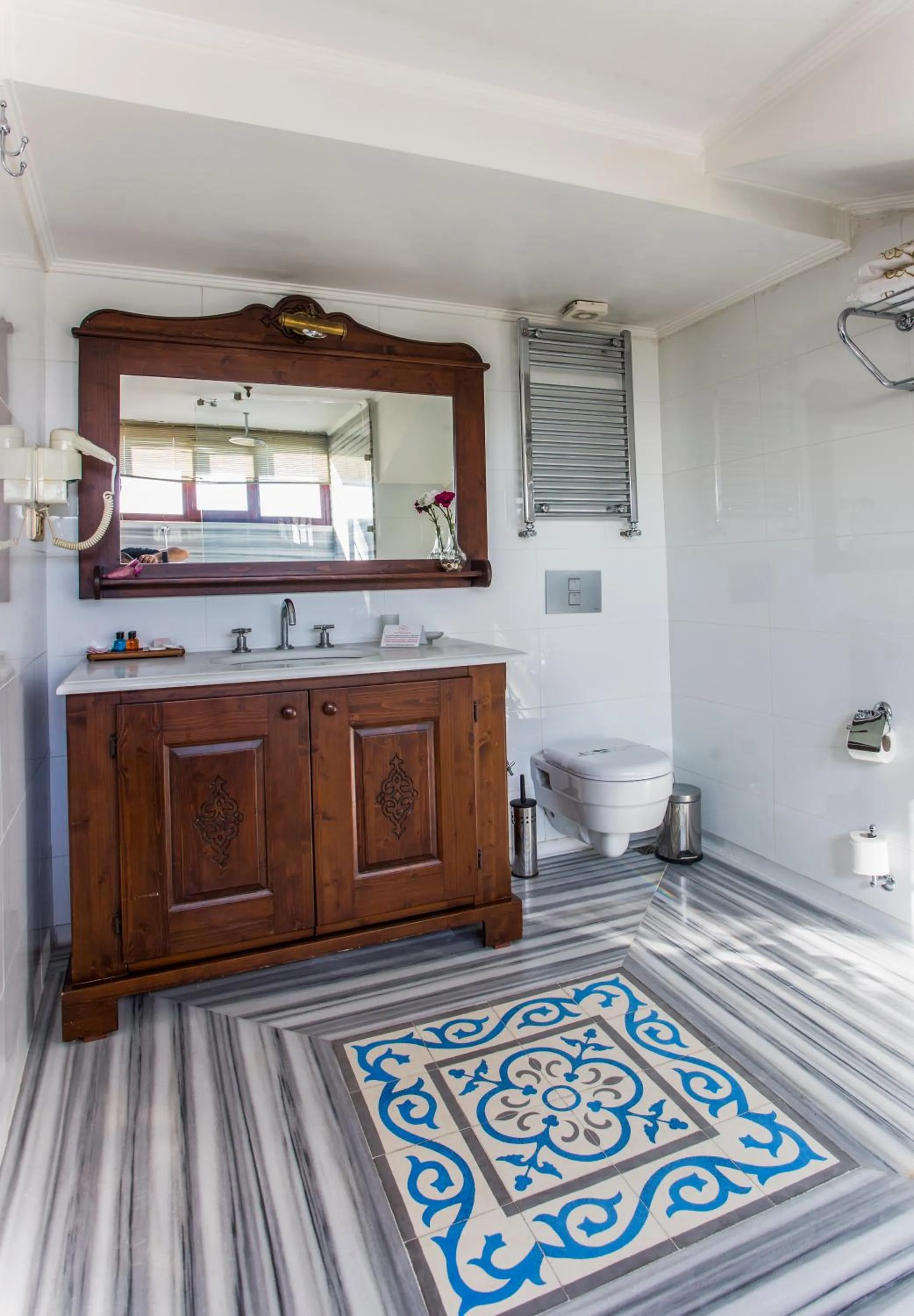 Bathroom in Garden House Hotel - Special Class