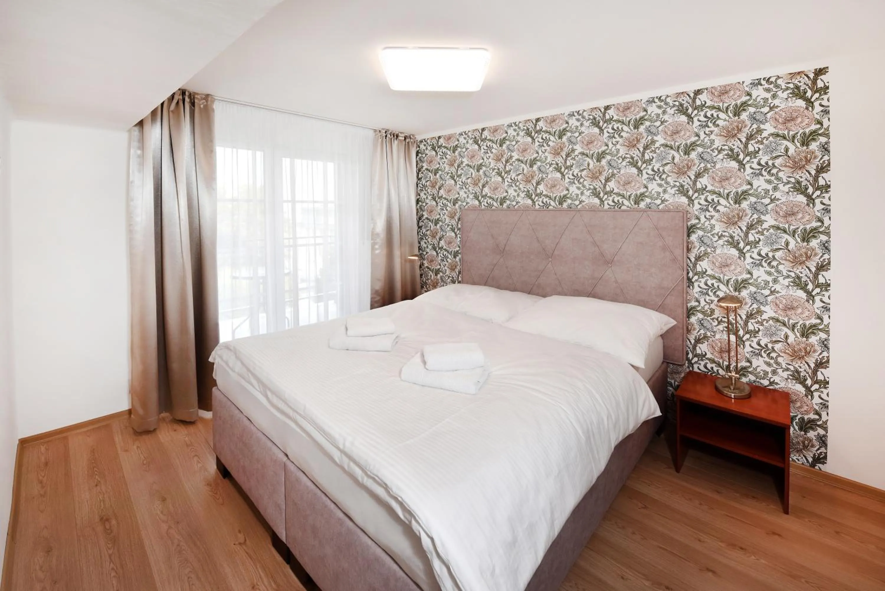 Photo of the whole room, Bed in APLEND Hotel Lujza Major