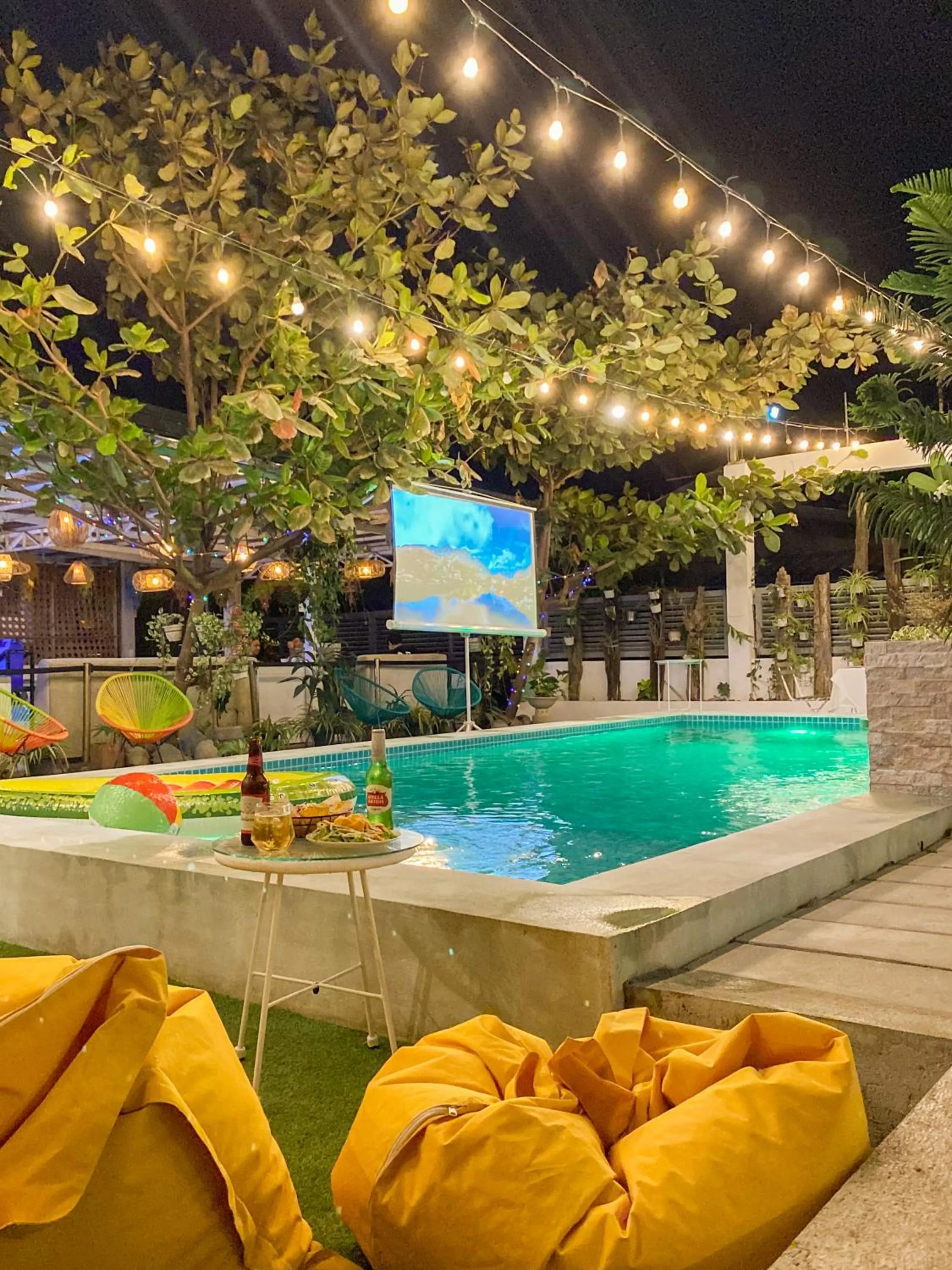 Communal lounge/ TV room in Urban Oasis Resort, Tarlac