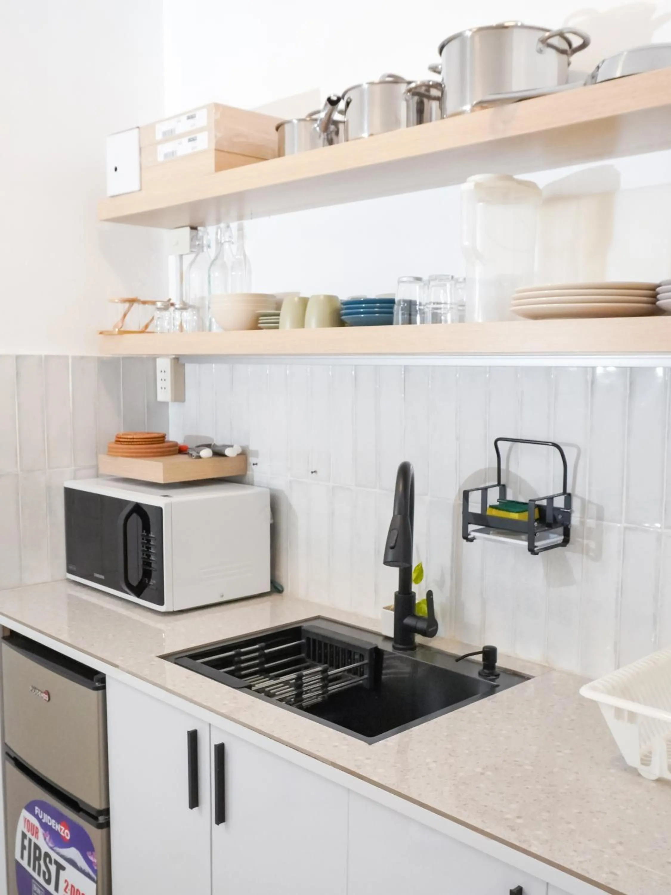 kitchen in Urban Oasis Resort, Tarlac