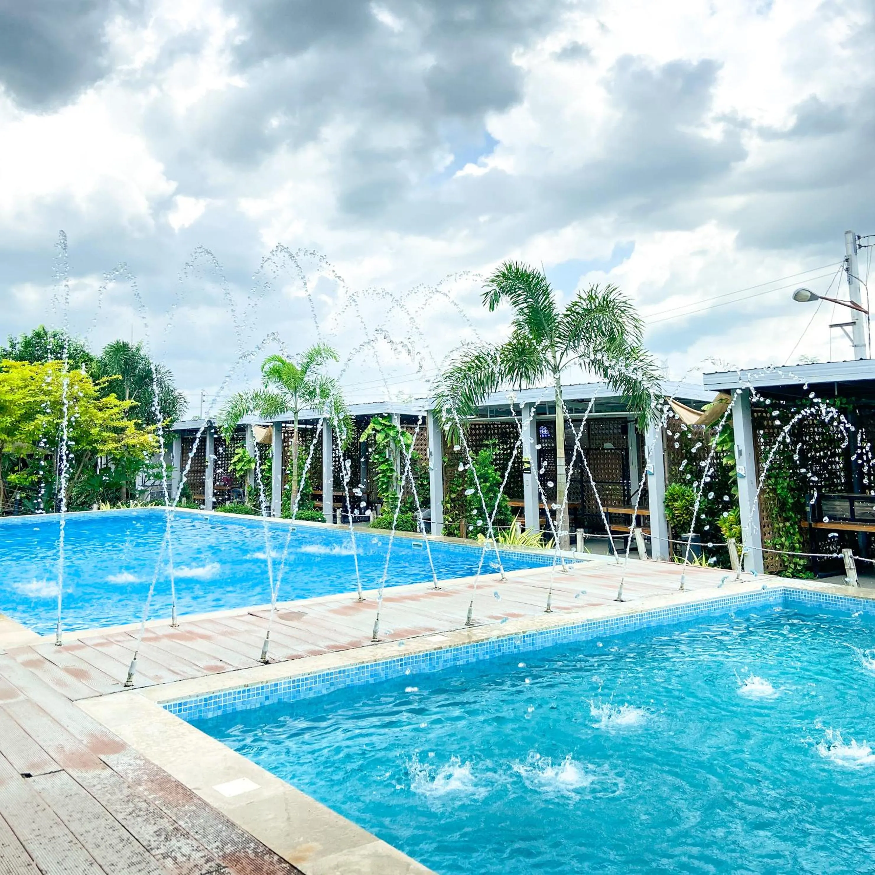 Swimming pool in Urban Oasis Resort, Tarlac
