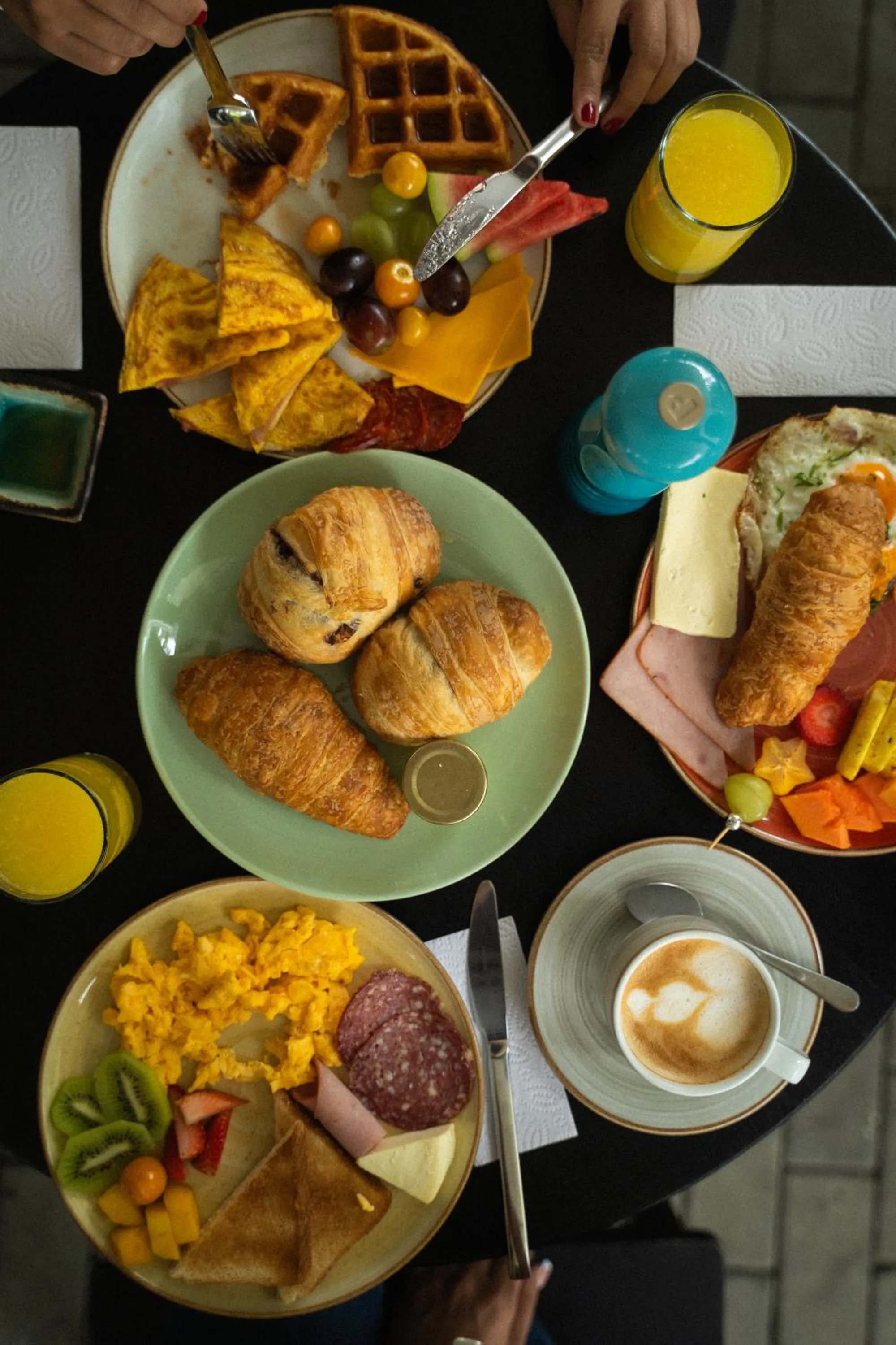 Breakfast in Tribe Medellín