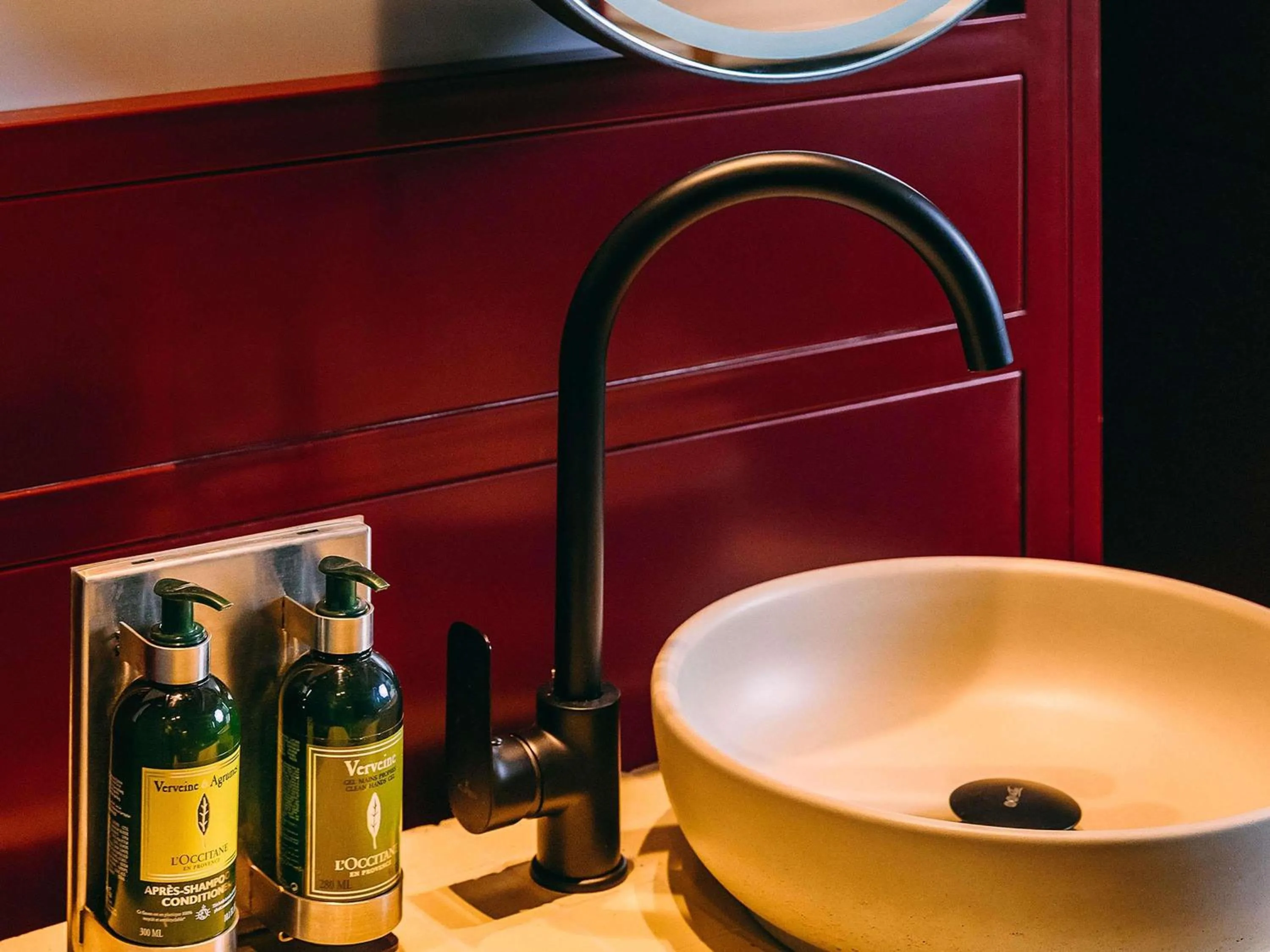 Bedroom in Tribe Medellín