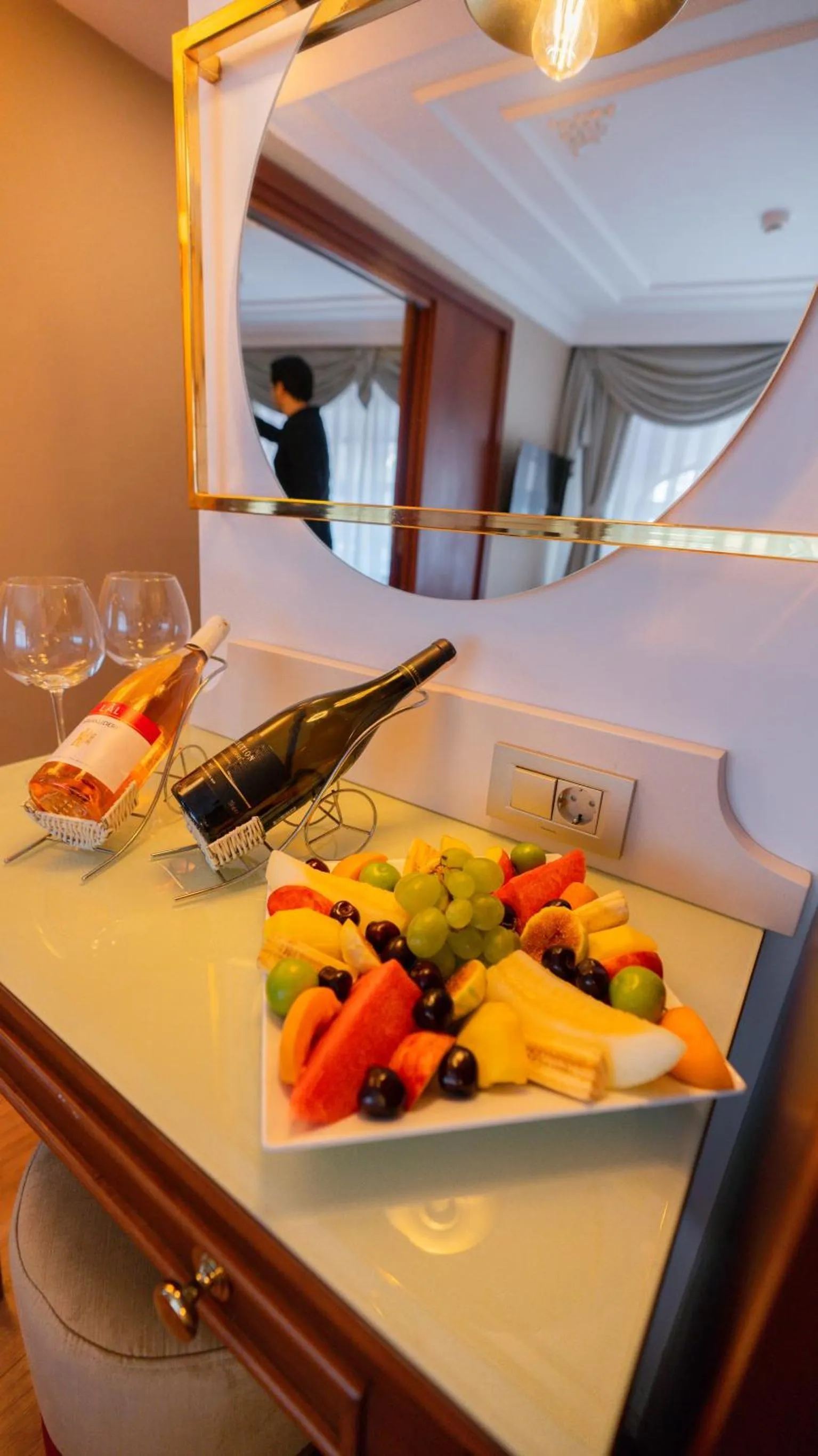 TV and multimedia in Orient Express & Spa by Orka Hotels