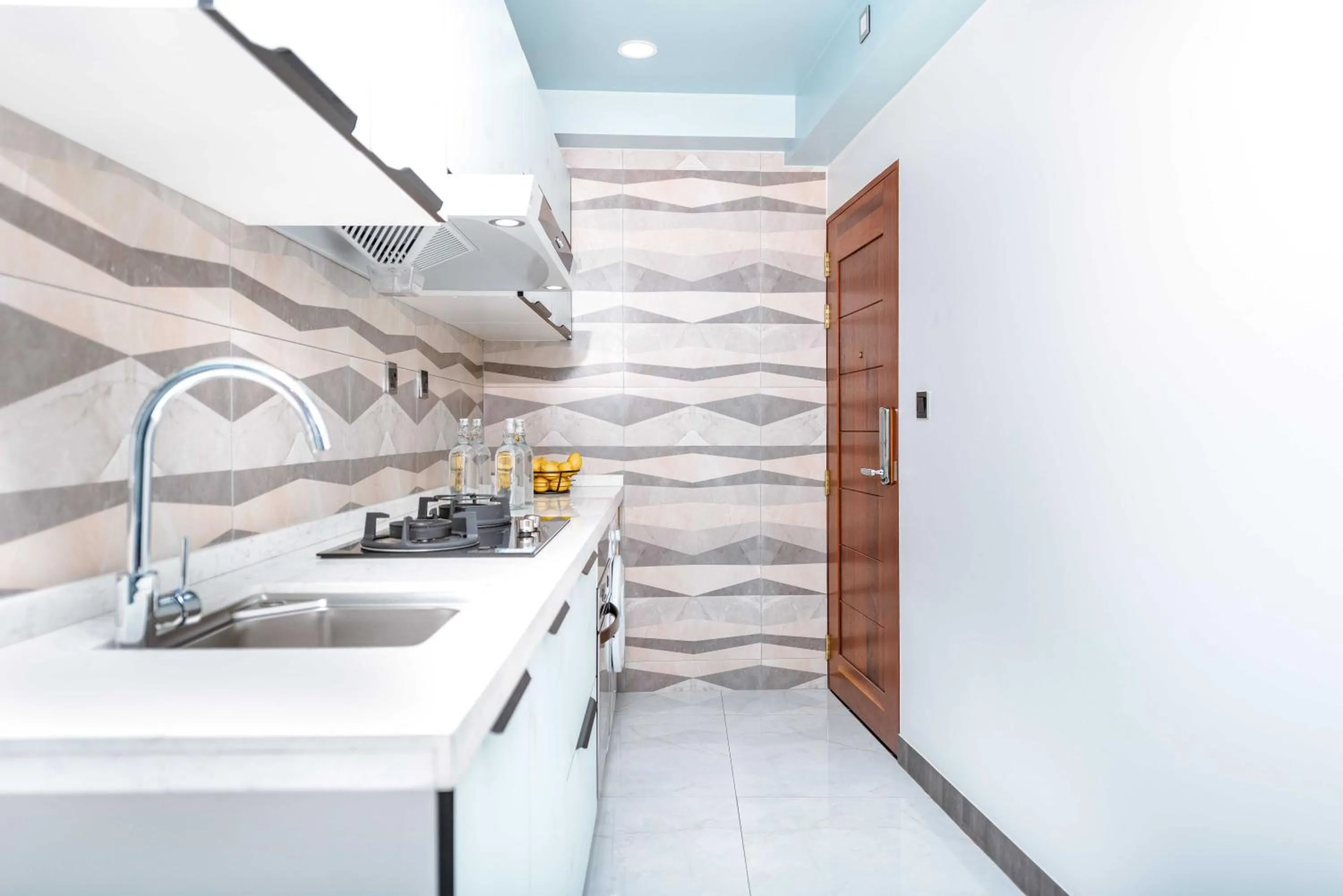 Kitchen or kitchenette in Marukab Plaza